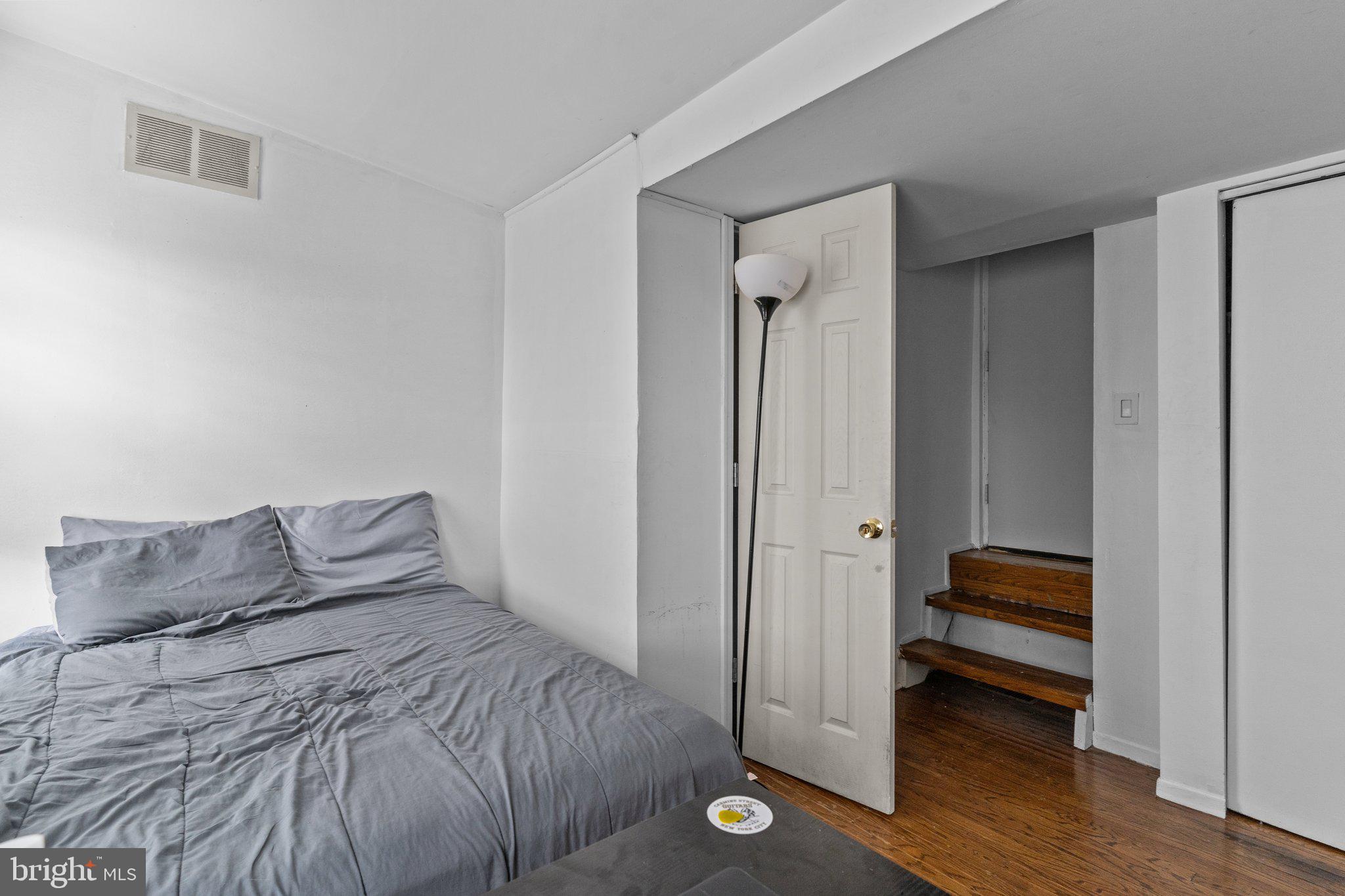 FAIRMOUNT - Residential