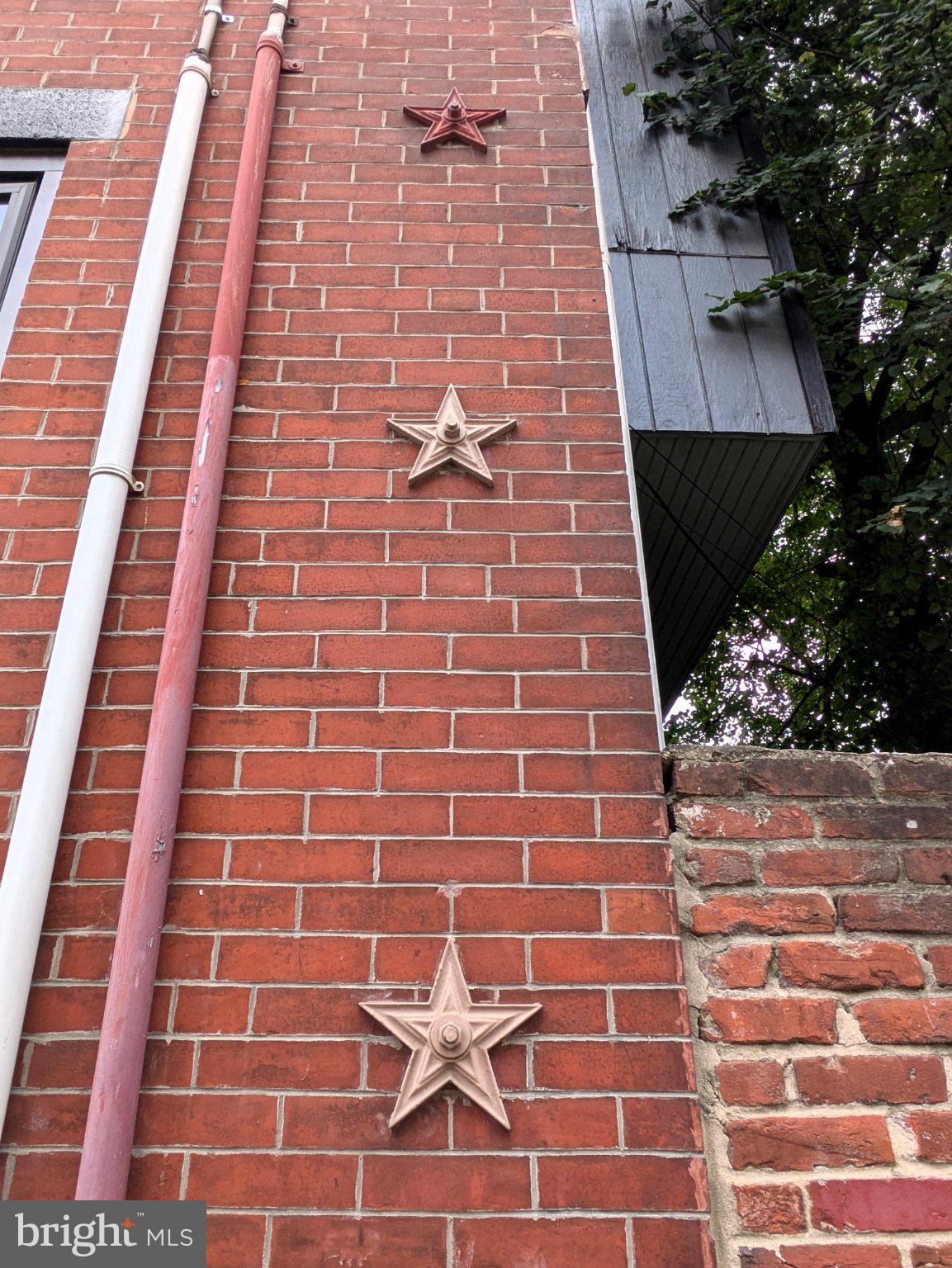 FAIRMOUNT - Residential