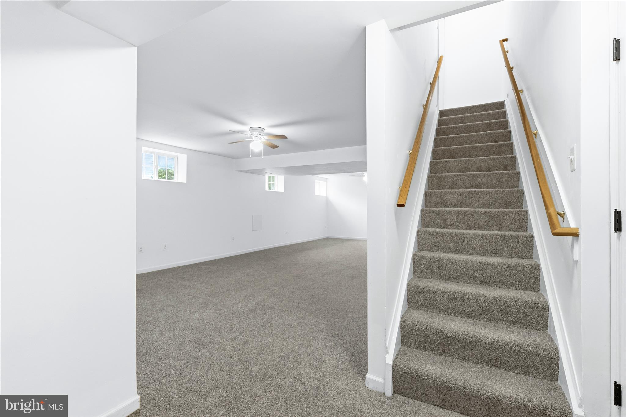 WINDING RIDGE - Residential