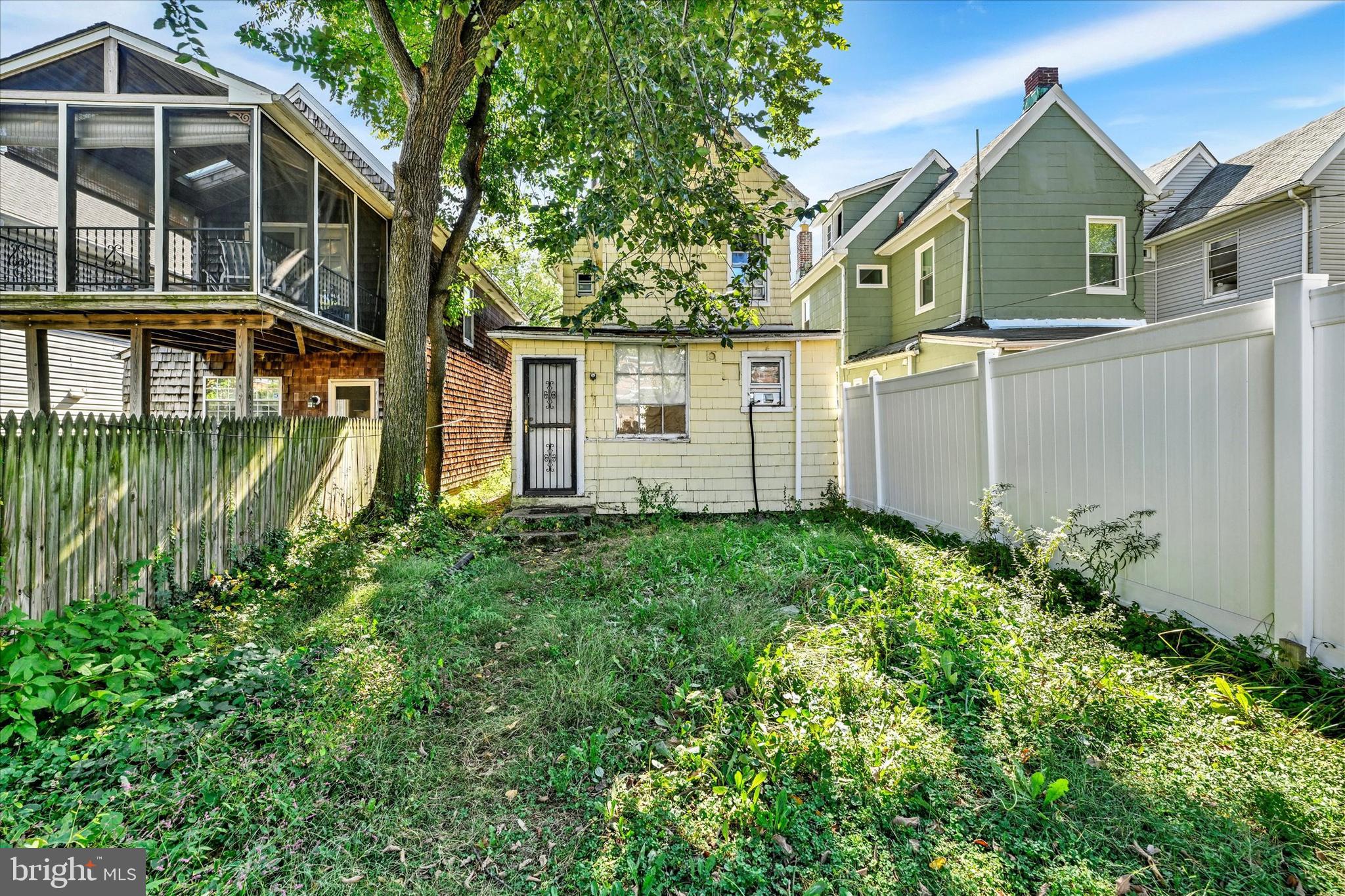 WAVERLY - Residential