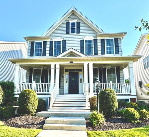 Photo of 15107 Kroll Lane, HAYMARKET, VA 20169 (MLS # VAPW2120778)