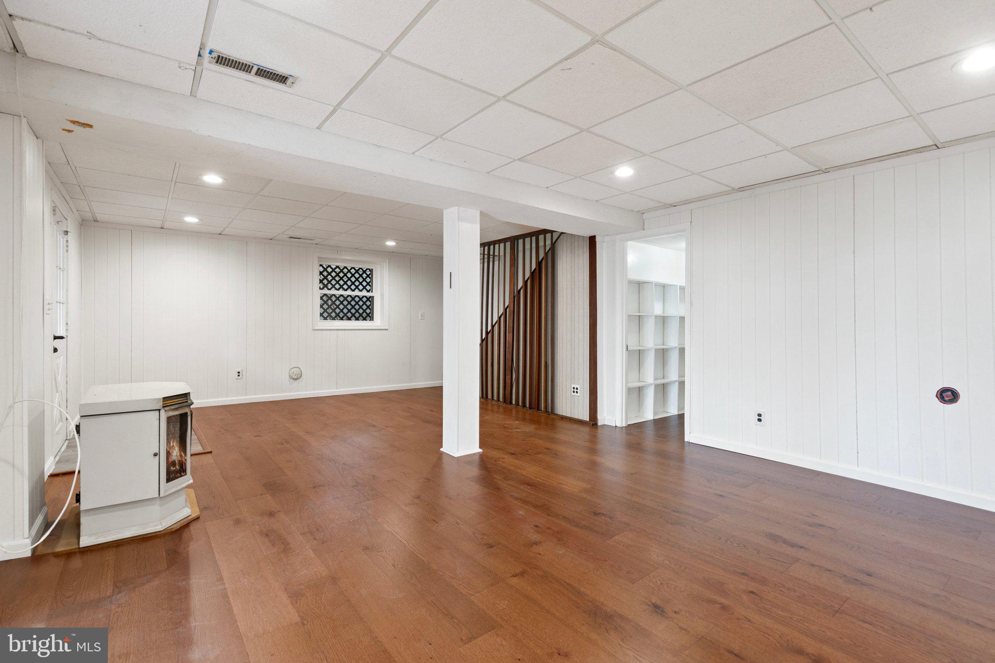 LAKE OF THE WOODS - Residential