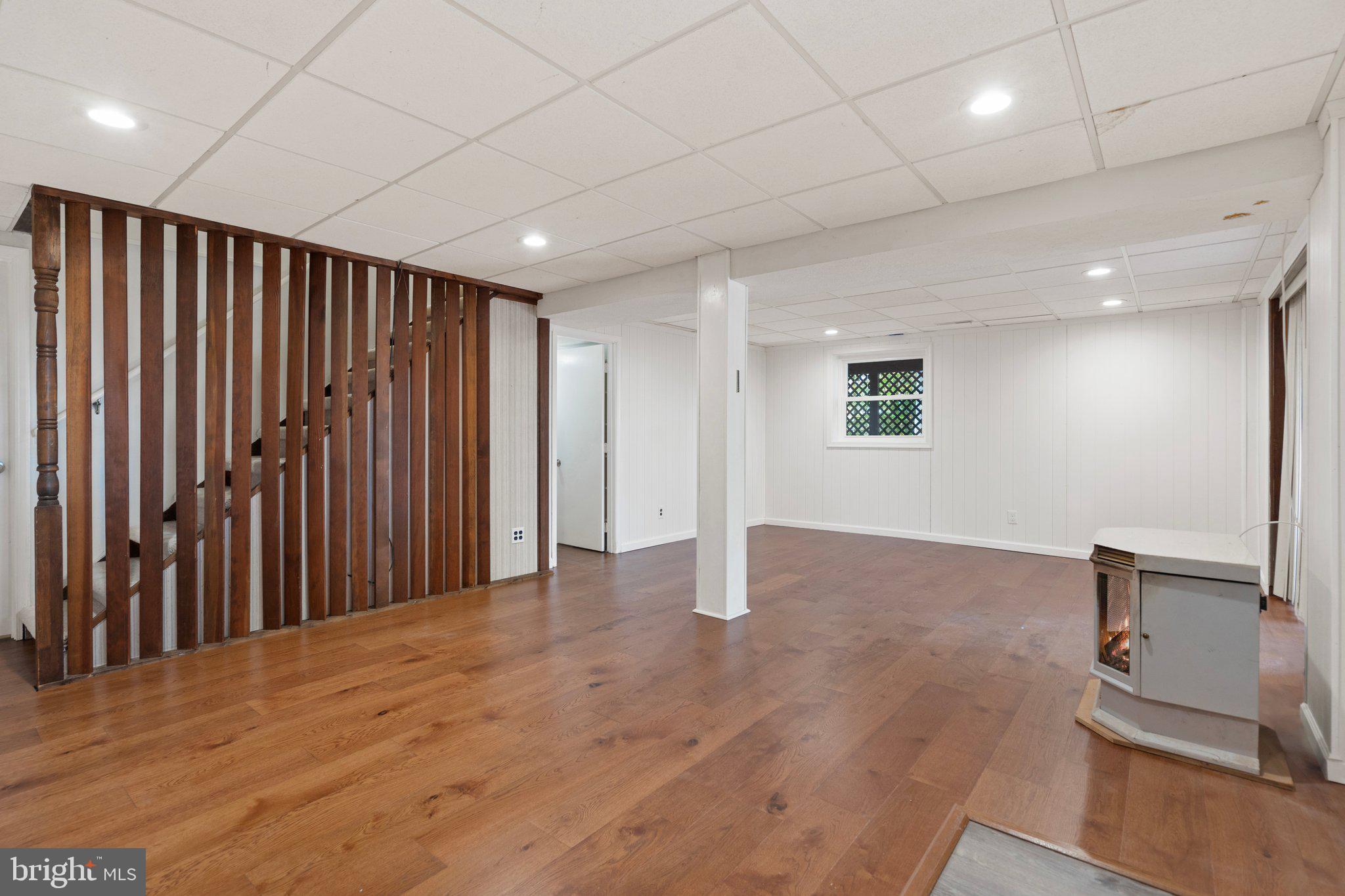 LAKE OF THE WOODS - Residential