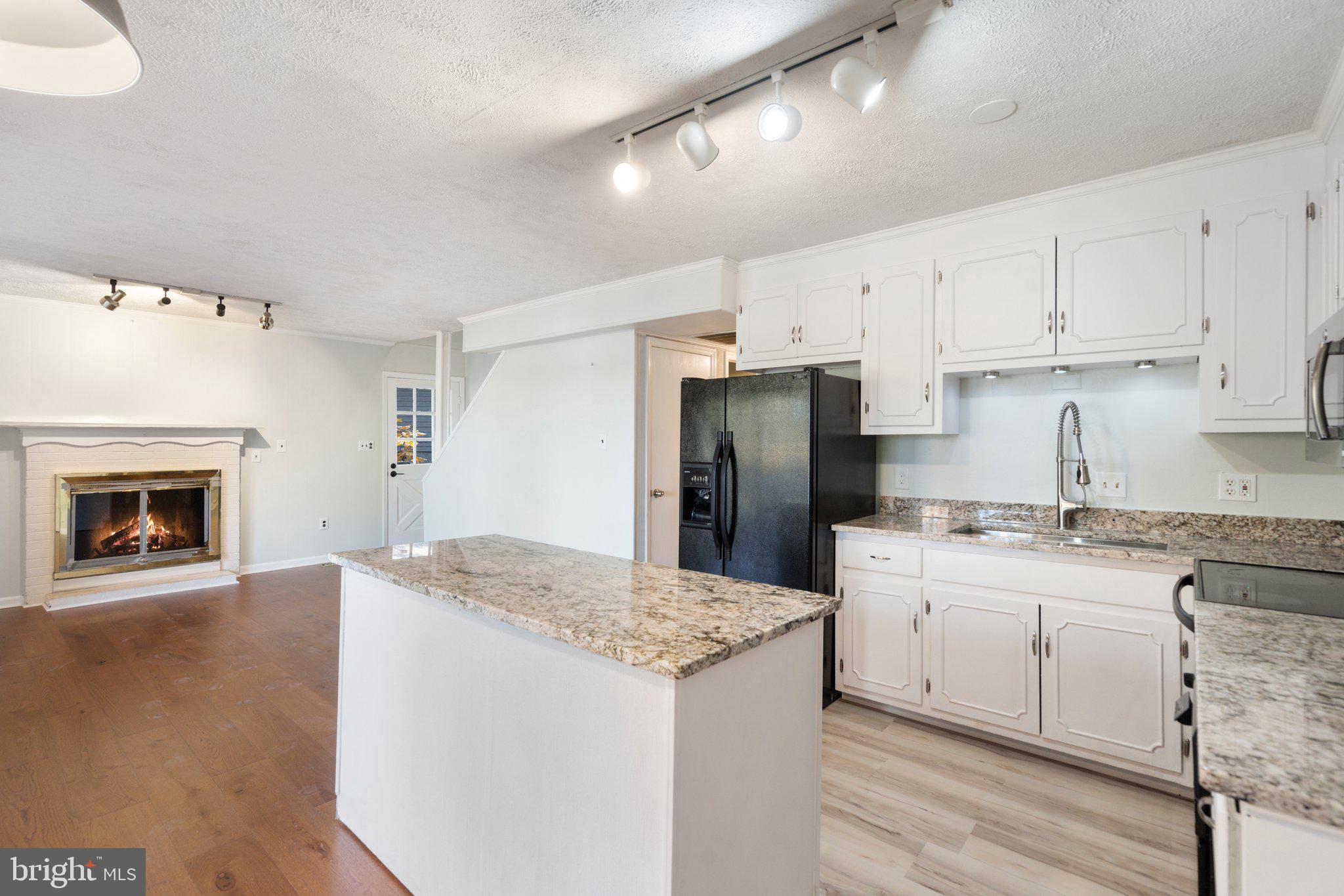 LAKE OF THE WOODS - Residential