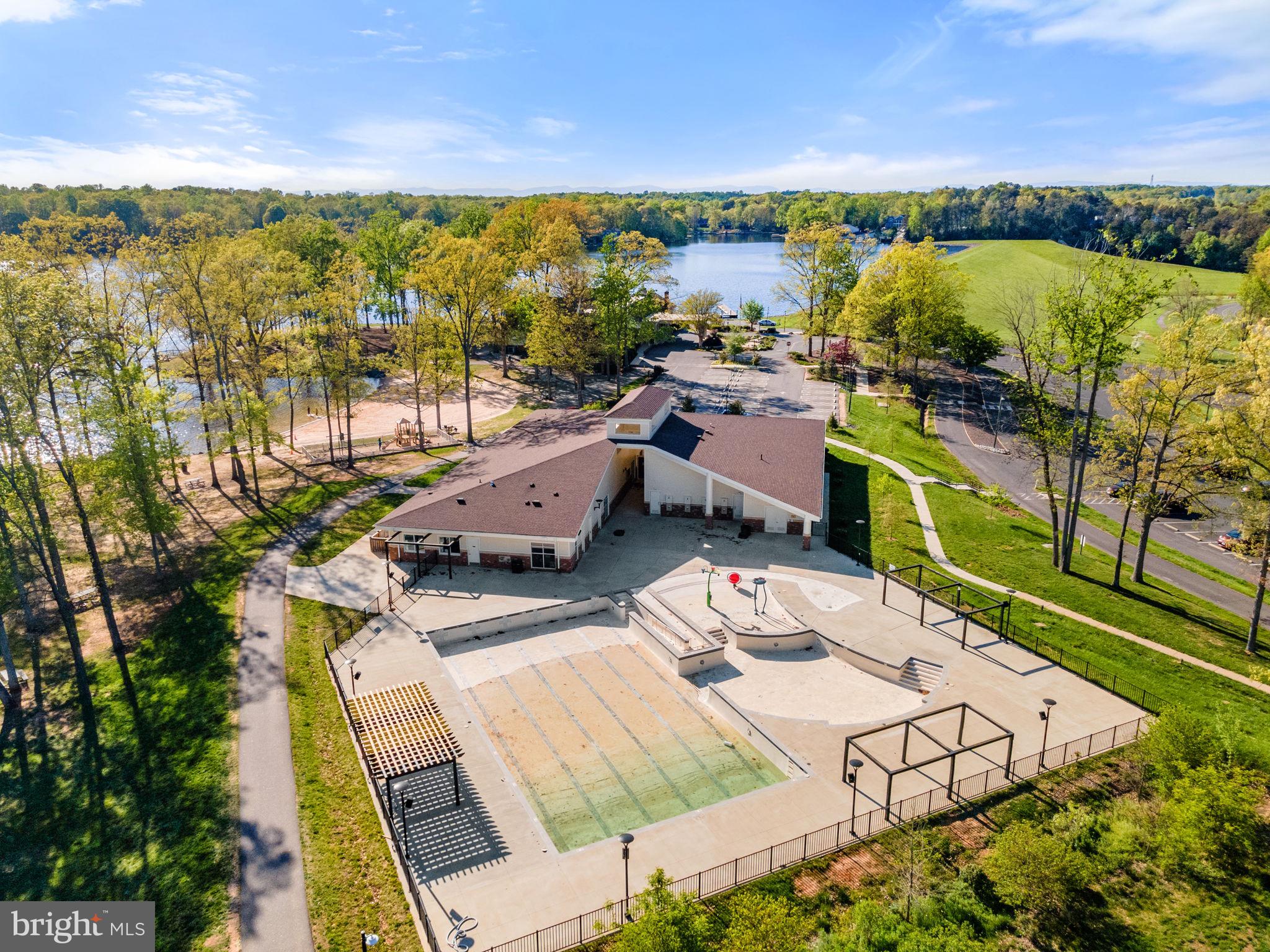 LAKE OF THE WOODS - Residential