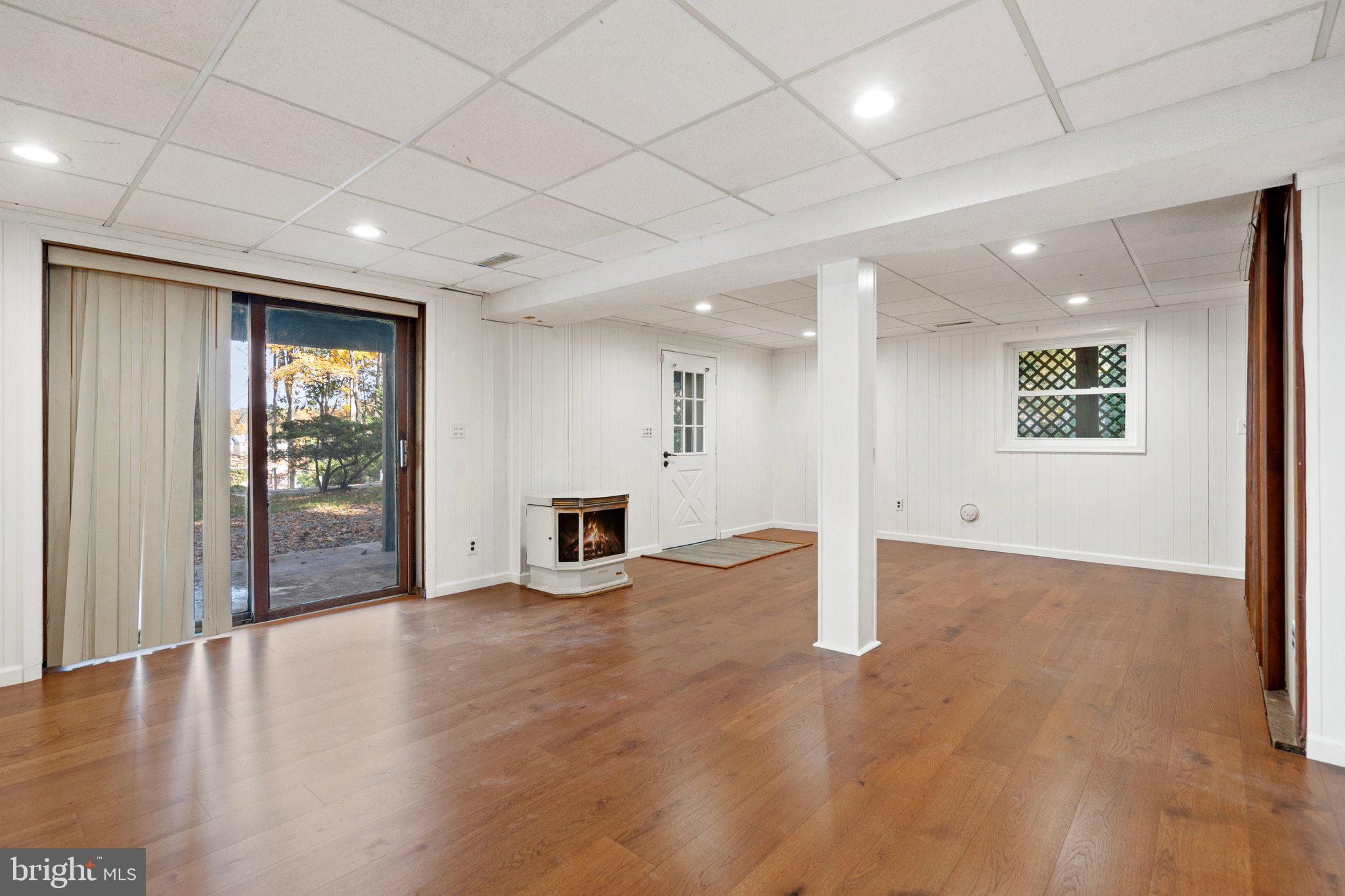 LAKE OF THE WOODS - Residential