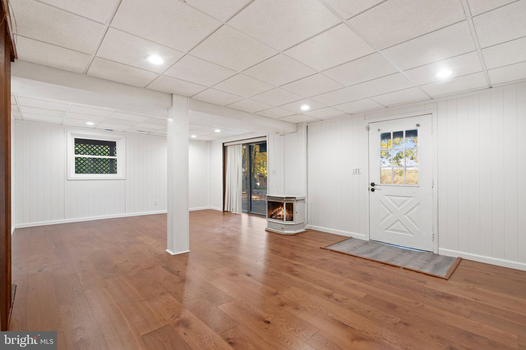 LAKE OF THE WOODS - Residential