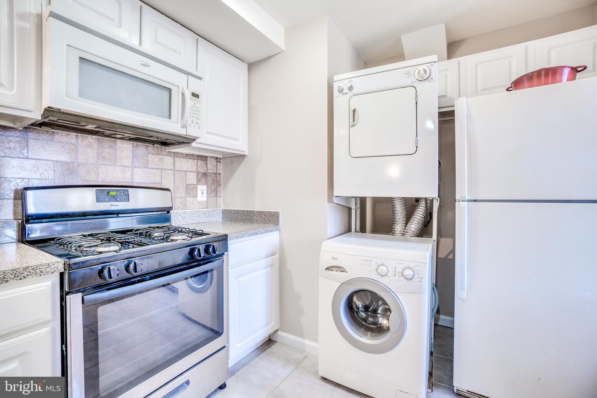 MARKHAM VIEW CONDOMINIUMS - Residential