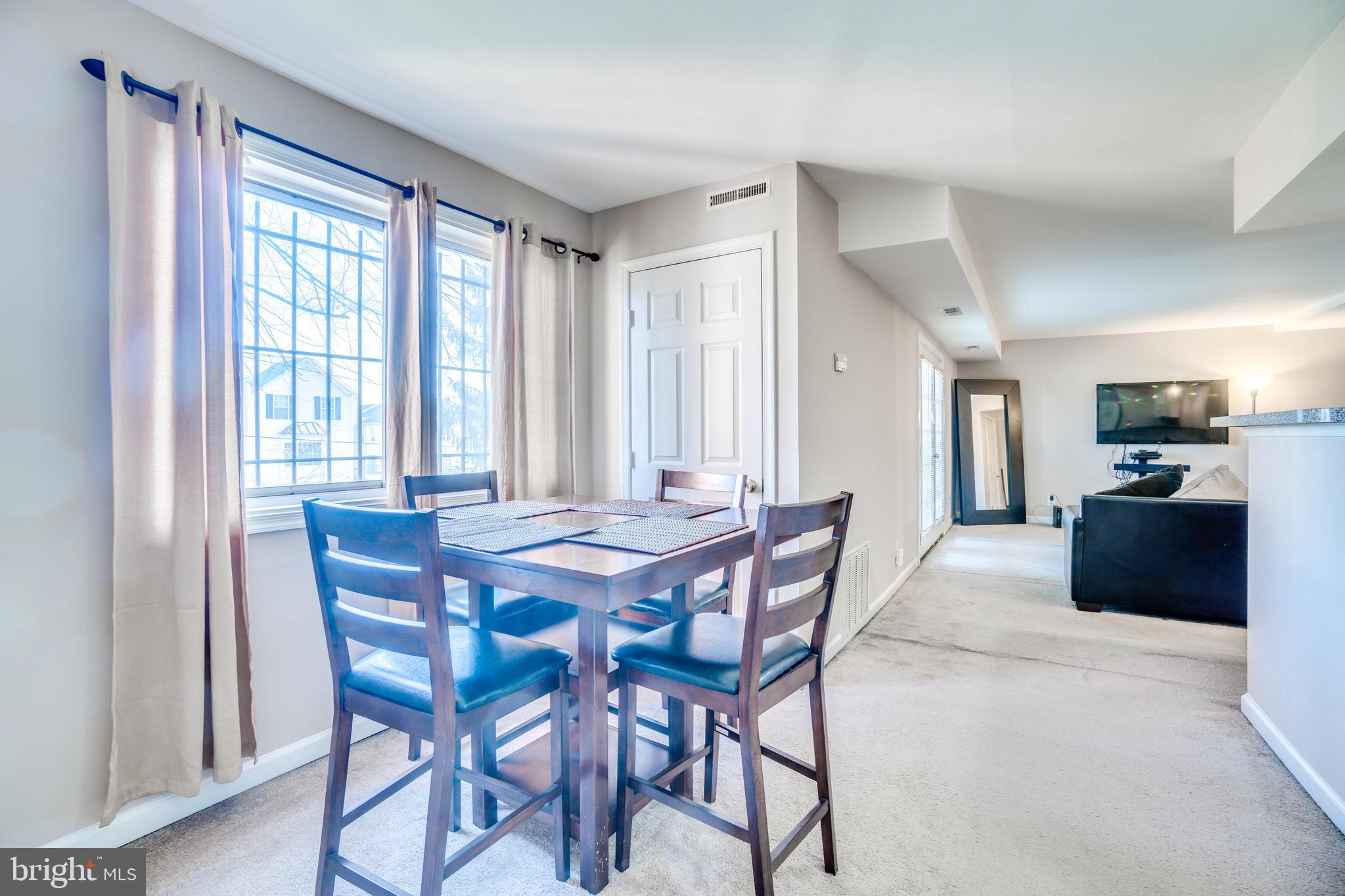 MARKHAM VIEW CONDOMINIUMS - Residential