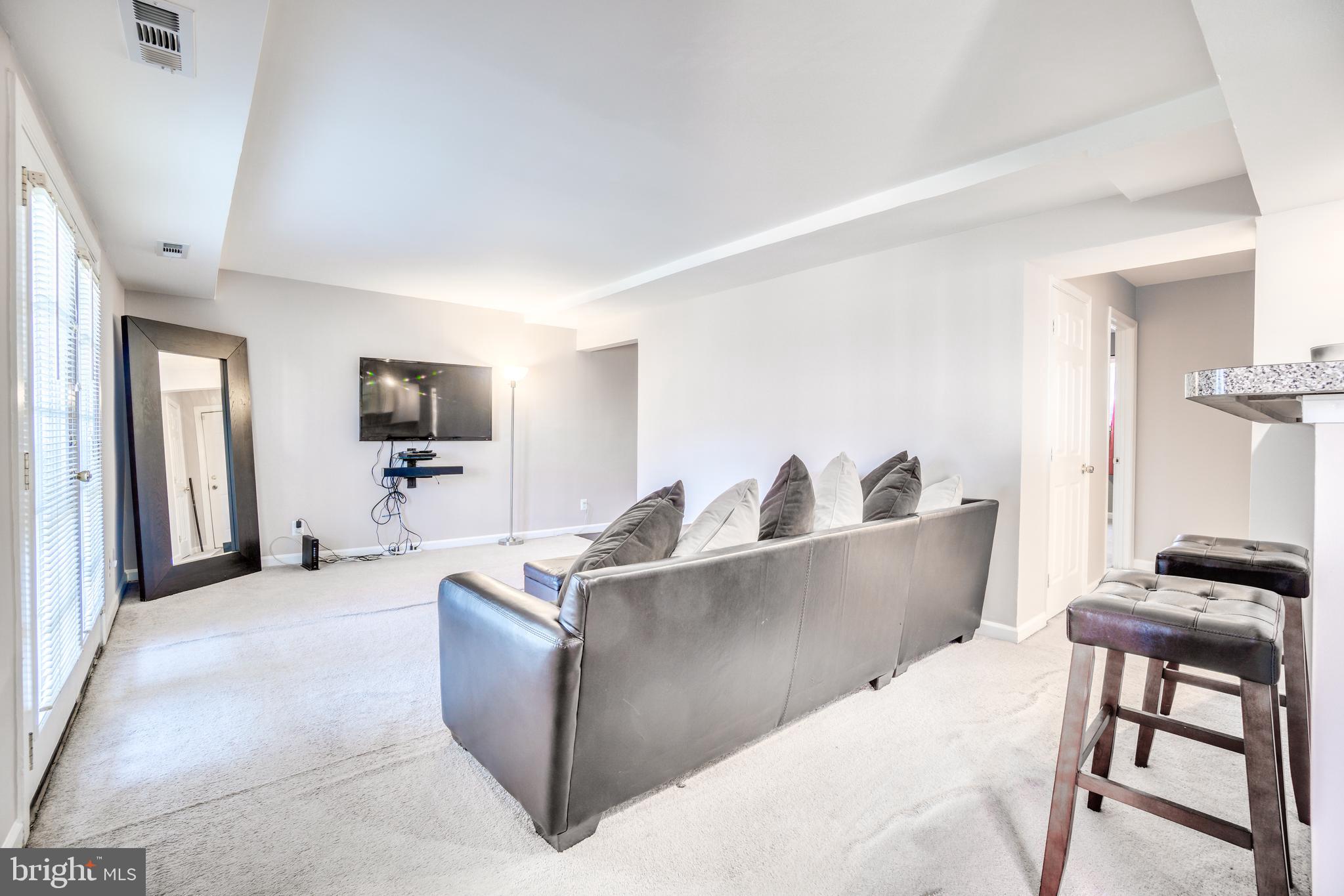 MARKHAM VIEW CONDOMINIUMS - Residential