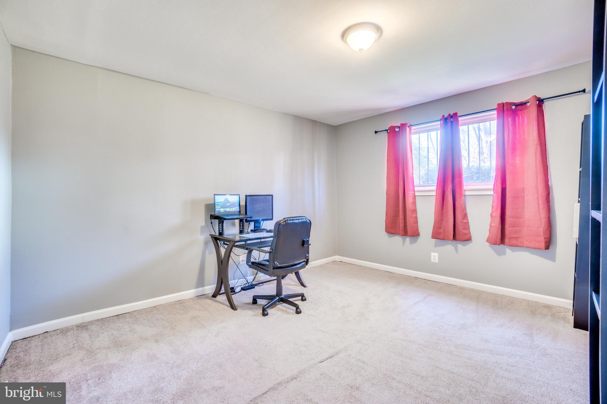 MARKHAM VIEW CONDOMINIUMS - Residential