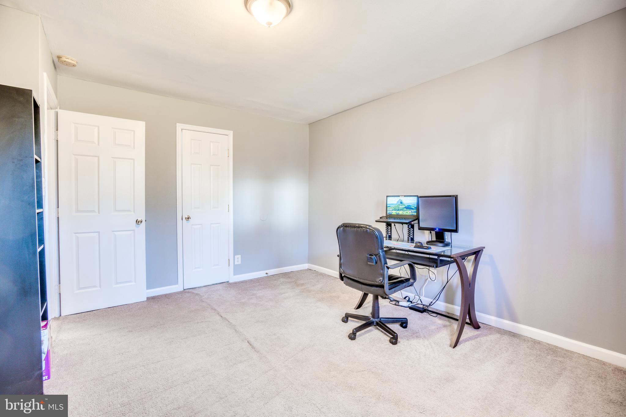 MARKHAM VIEW CONDOMINIUMS - Residential