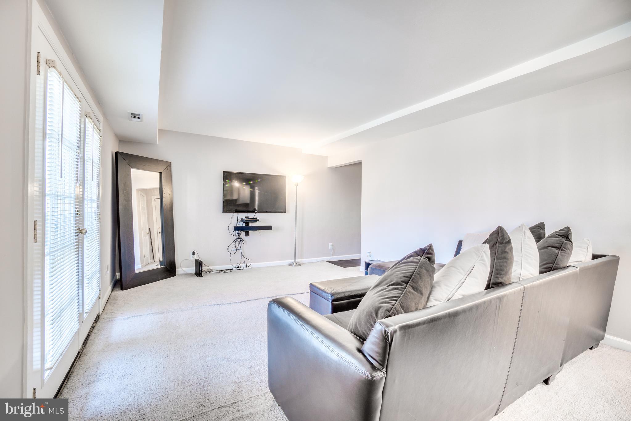 MARKHAM VIEW CONDOMINIUMS - Residential