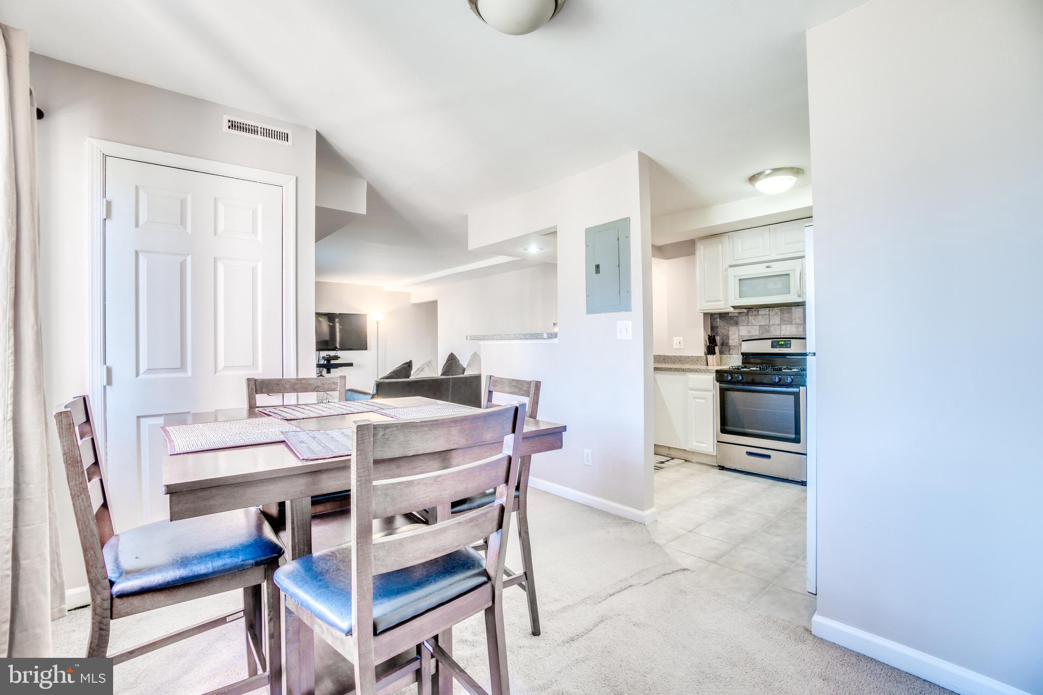 MARKHAM VIEW CONDOMINIUMS - Residential