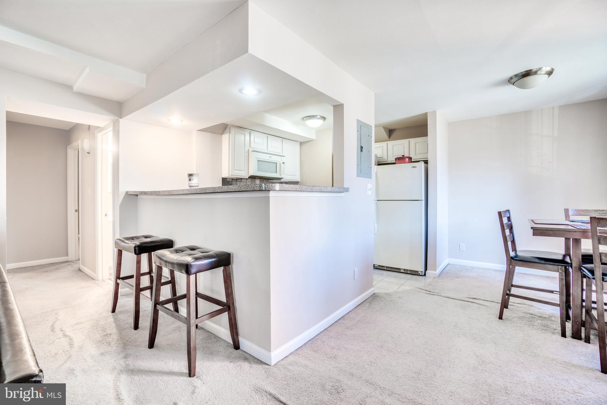 MARKHAM VIEW CONDOMINIUMS - Residential