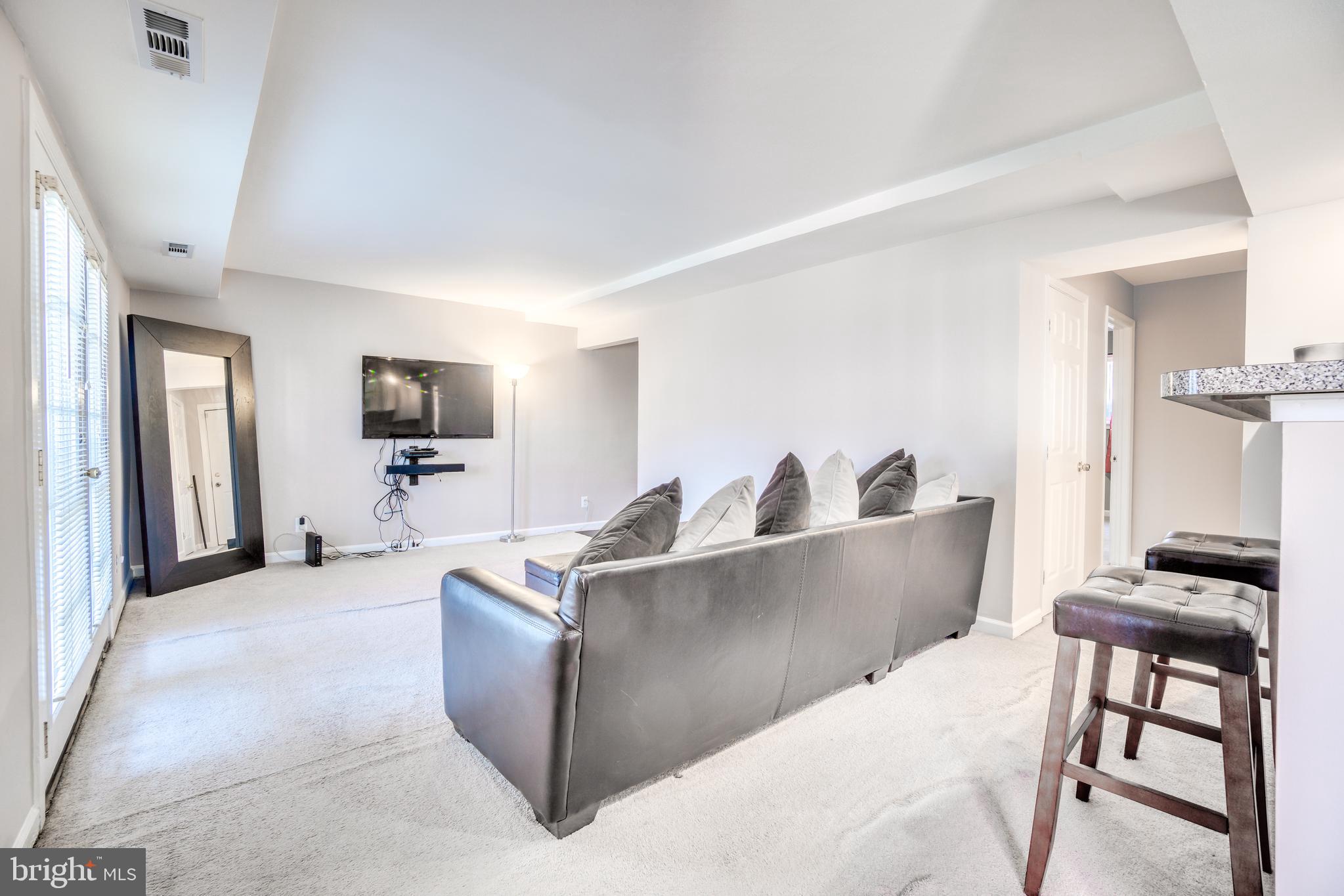 MARKHAM VIEW CONDOMINIUMS - Residential