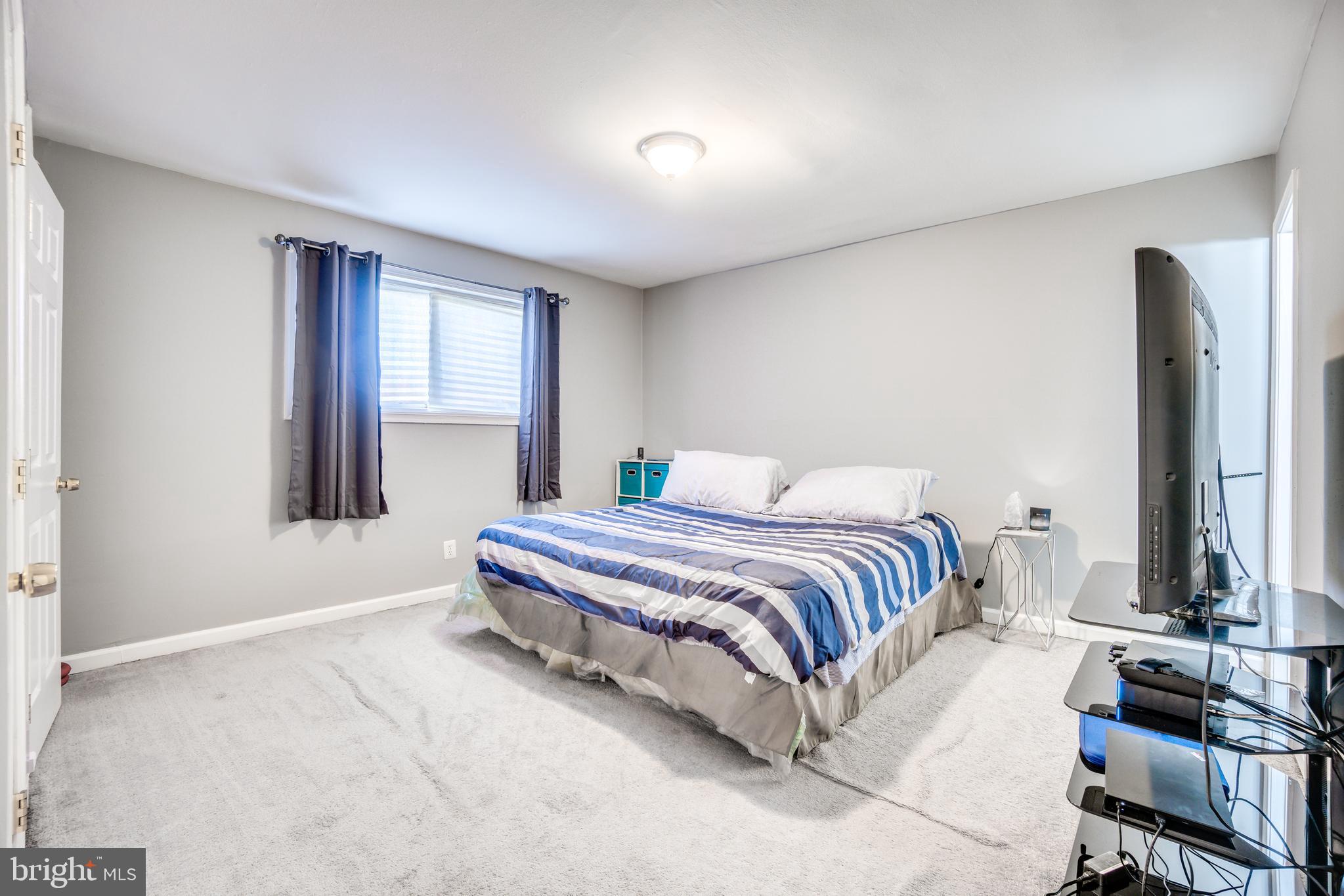 MARKHAM VIEW CONDOMINIUMS - Residential