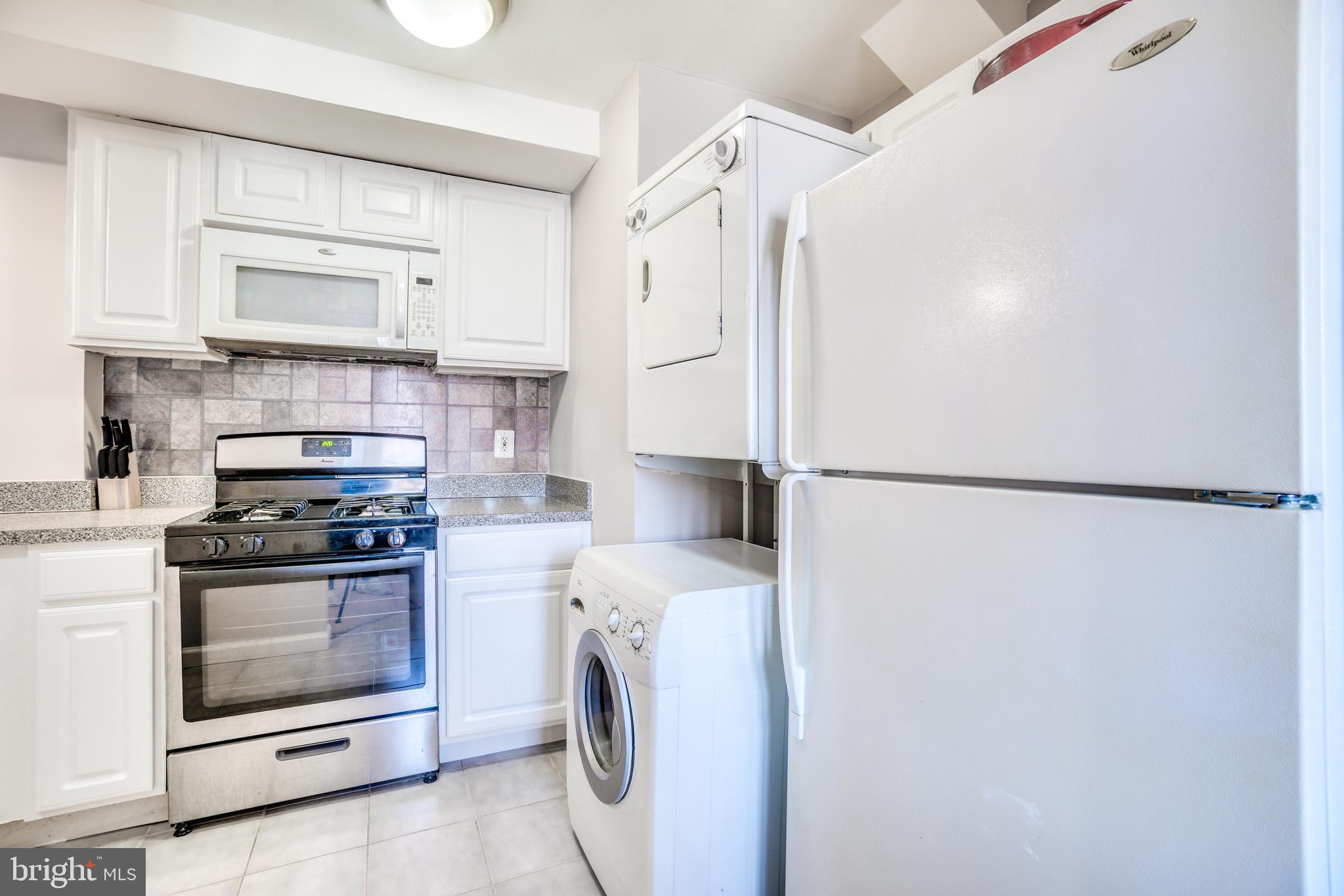 MARKHAM VIEW CONDOMINIUMS - Residential