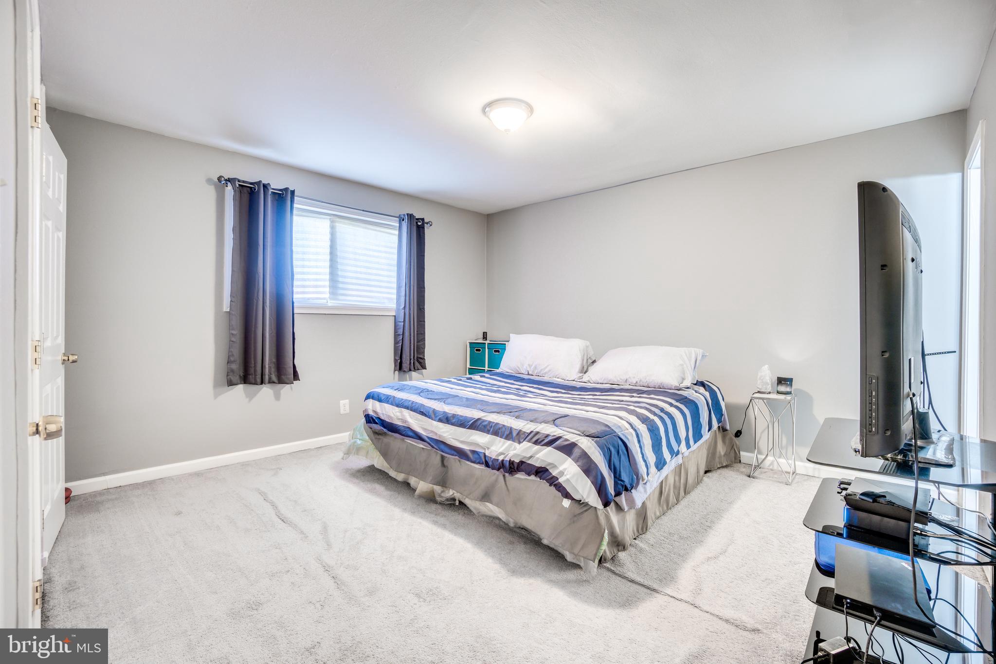 MARKHAM VIEW CONDOMINIUMS - Residential