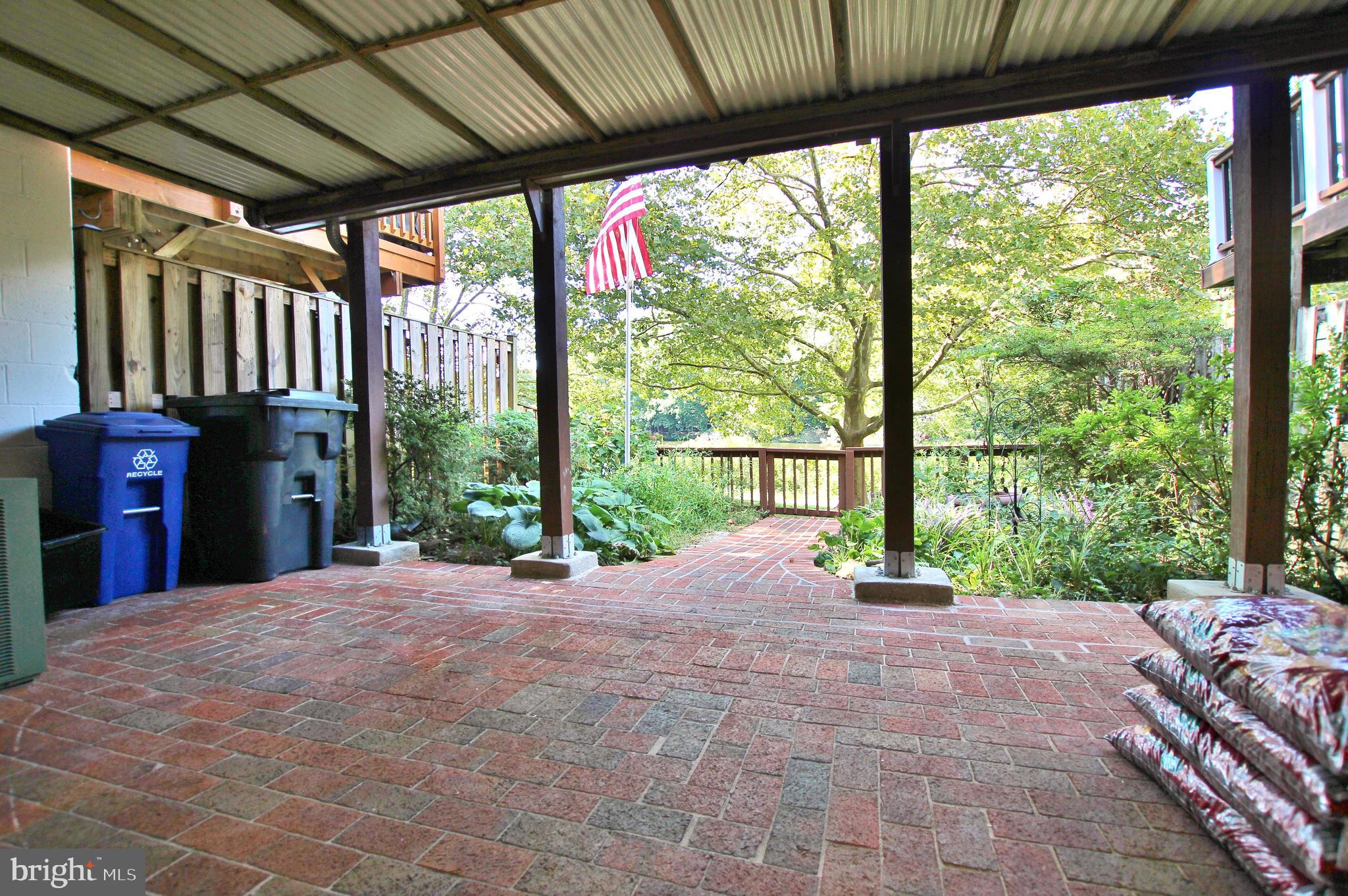 LAKE BRADDOCK - Residential Lease