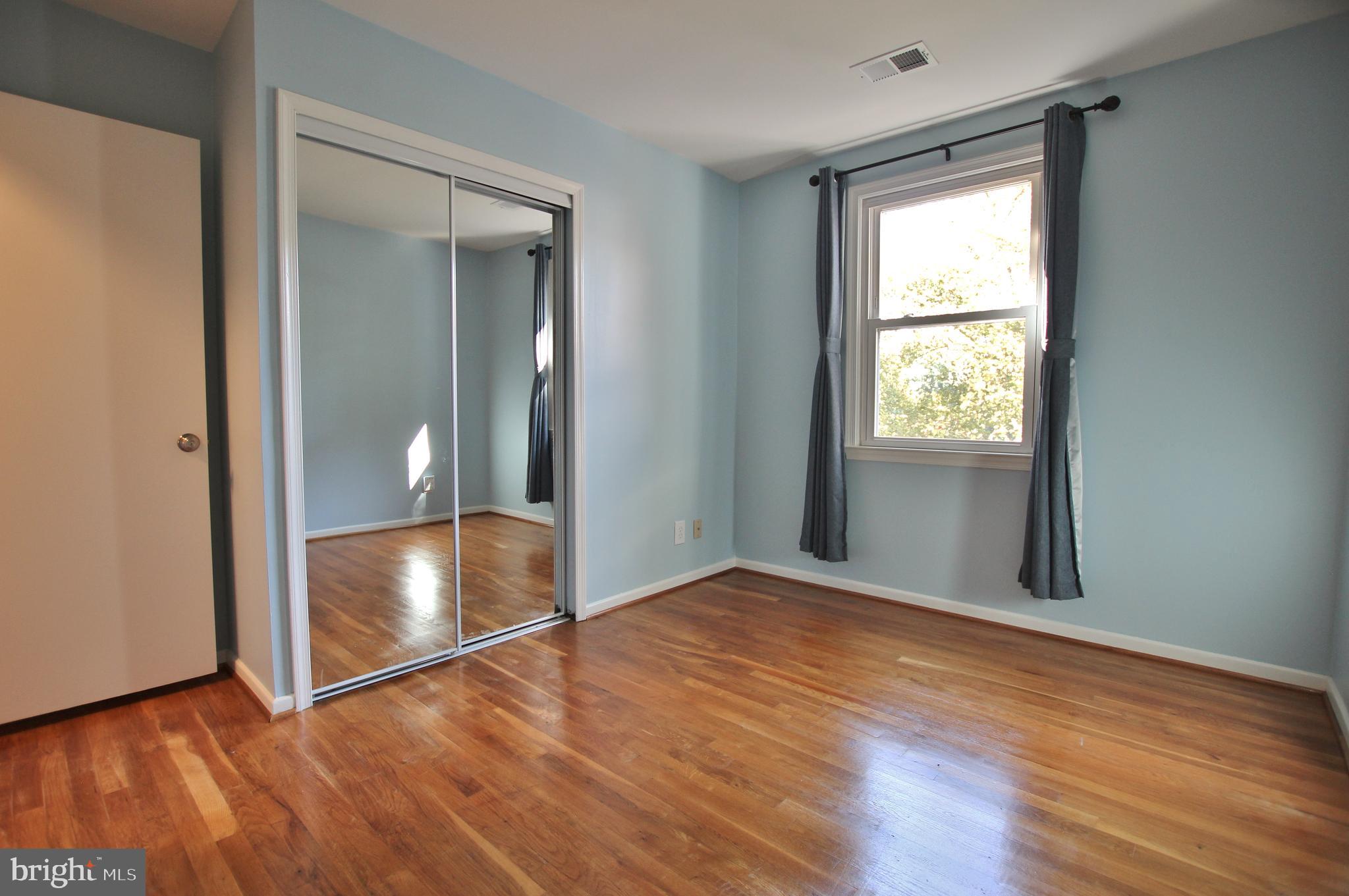 LAKE BRADDOCK - Residential Lease