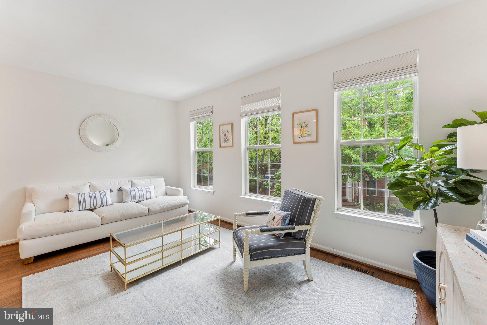 CAMERON STATION - Residential