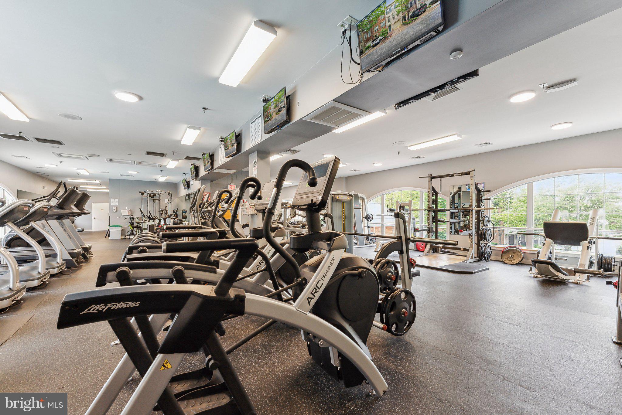 CAMERON STATION - Residential