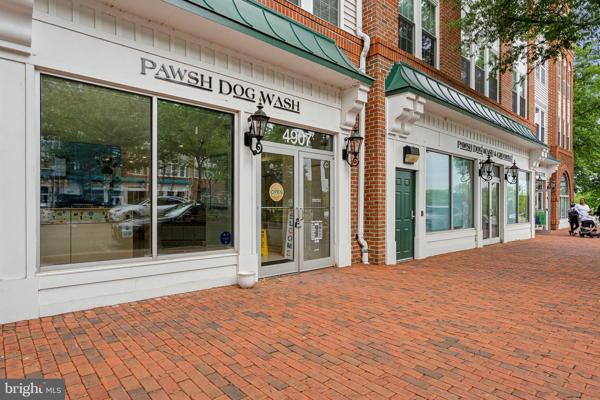 CAMERON STATION - Residential