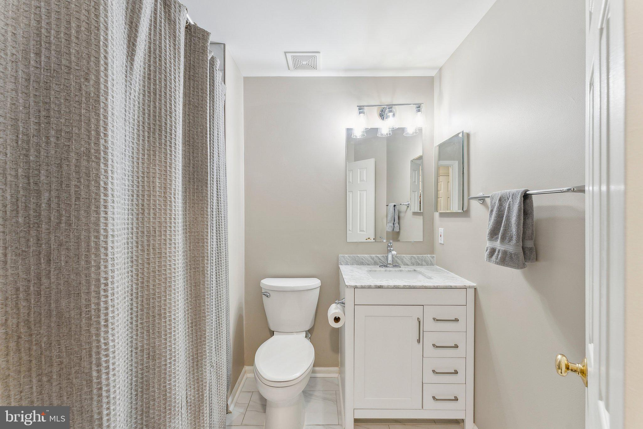 CAMERON STATION - Residential