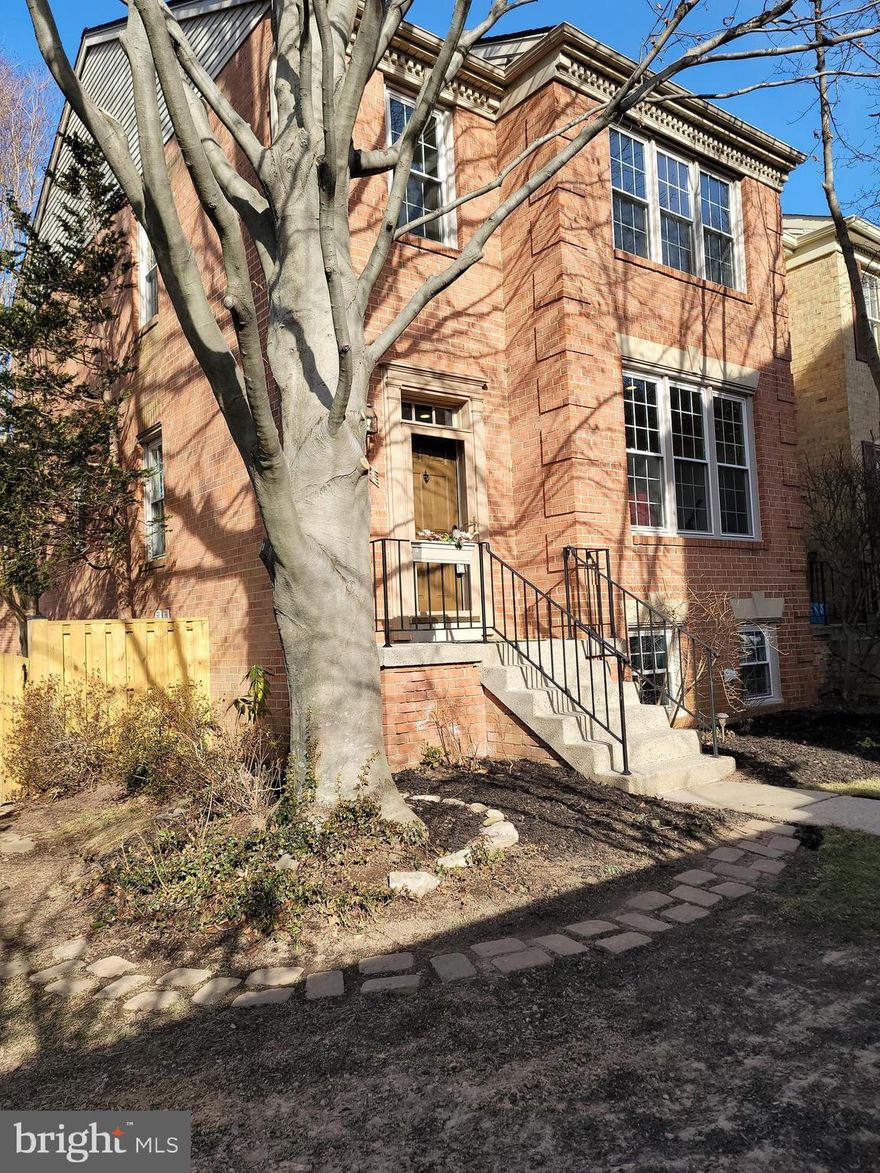 Be sure to see this beautiful 4 bedroom 3.5 bath end-unit townhome in Fair Ridge. As you enter your home, there is a spacious foyer with closet. As you enter, the living room with ceiling lights and hardwood floors is spacious and bright. Enjoy the dining room area with a gorgeous chandelier. The kitchen was renovated in 2021 and features new/almost new stainless steel appliances and the adjacent family room has a new fan and large pantry as well as a double door that makes it light filled. On the main level, there is a totally renovated half bath at the top of the staircase to the lower level. As you walk up the carpeted staircase to the upper level, the new hanging light  and new skylight immediately catch your attention. The large bedroom on the right features a new fan, a walk-in closet and a spectacular full bath with a new skylight, bath tub, custom shower and a top of the line dual sink vanity. The hall bath clearly was totally renovated in 2021 with a new tub shower, tall toilet and sink. As you follow the hallway, there is a storage closet on the left which brings you to the second bedroom with its closet and the third bedroom with a fan and a double closet. The closet at the end of the hall gives plenty of room for towels.  The third bath was totally renovated in 2021 also. The lower walk-out level features the fourth bedroom with a fan as well as a beautifully renovated full bath. The recreation room features a wood burning fireplace and a sliding glass door to the spacious back yard. In addition, there is a utility room featuring a newer furnace, as well as air conditioner on the patio, and new washer and dryer. An added feature on this level is the cedar closet. You will love this townhouse, its location in the community, access to the nearby community center with its pool as well as  convenience to bus service and nearby shopping areas, including Fair Oaks Mall. The seller spared nothing in doing all the renovations down to the slightest details!! NOTE: There are four ceiling fans to keep you cool. there is ONE assigned space and  ONE permit for a second space where it says PERMIT.