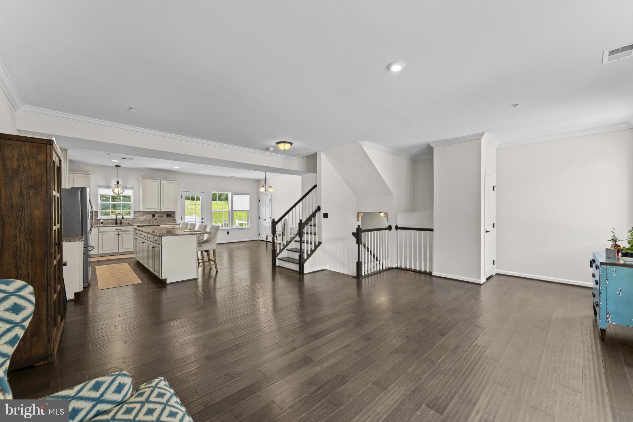 1305 DICKINSON COURT