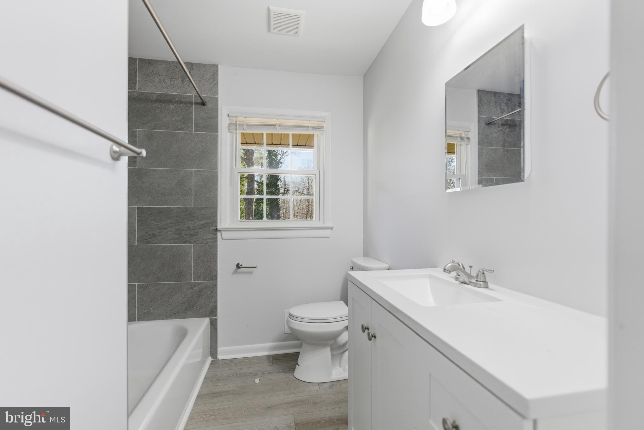 LANHAM - Residential Lease