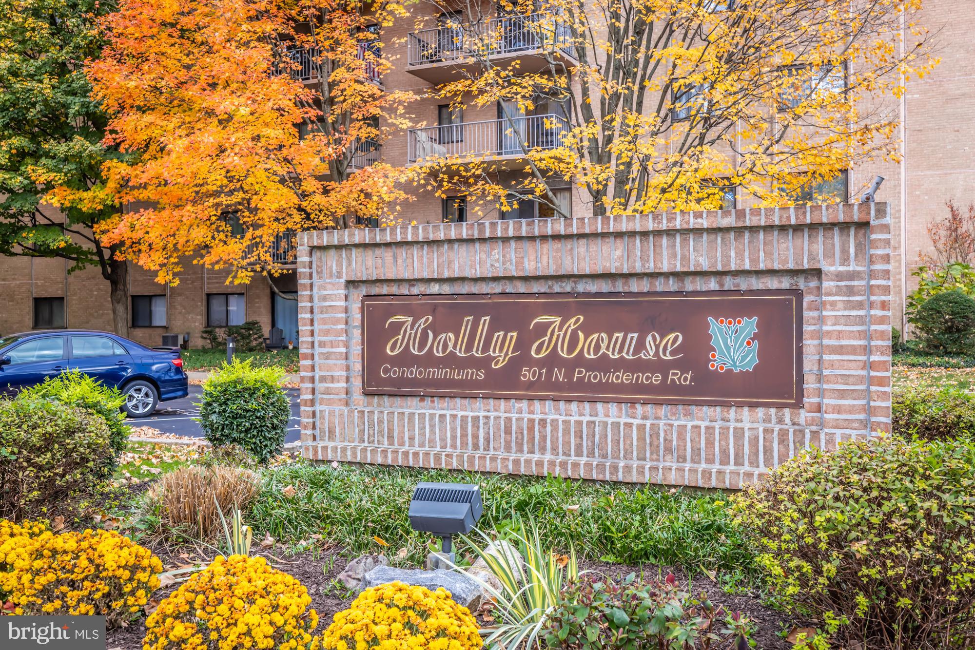 HOLLY HOUSE - Residential