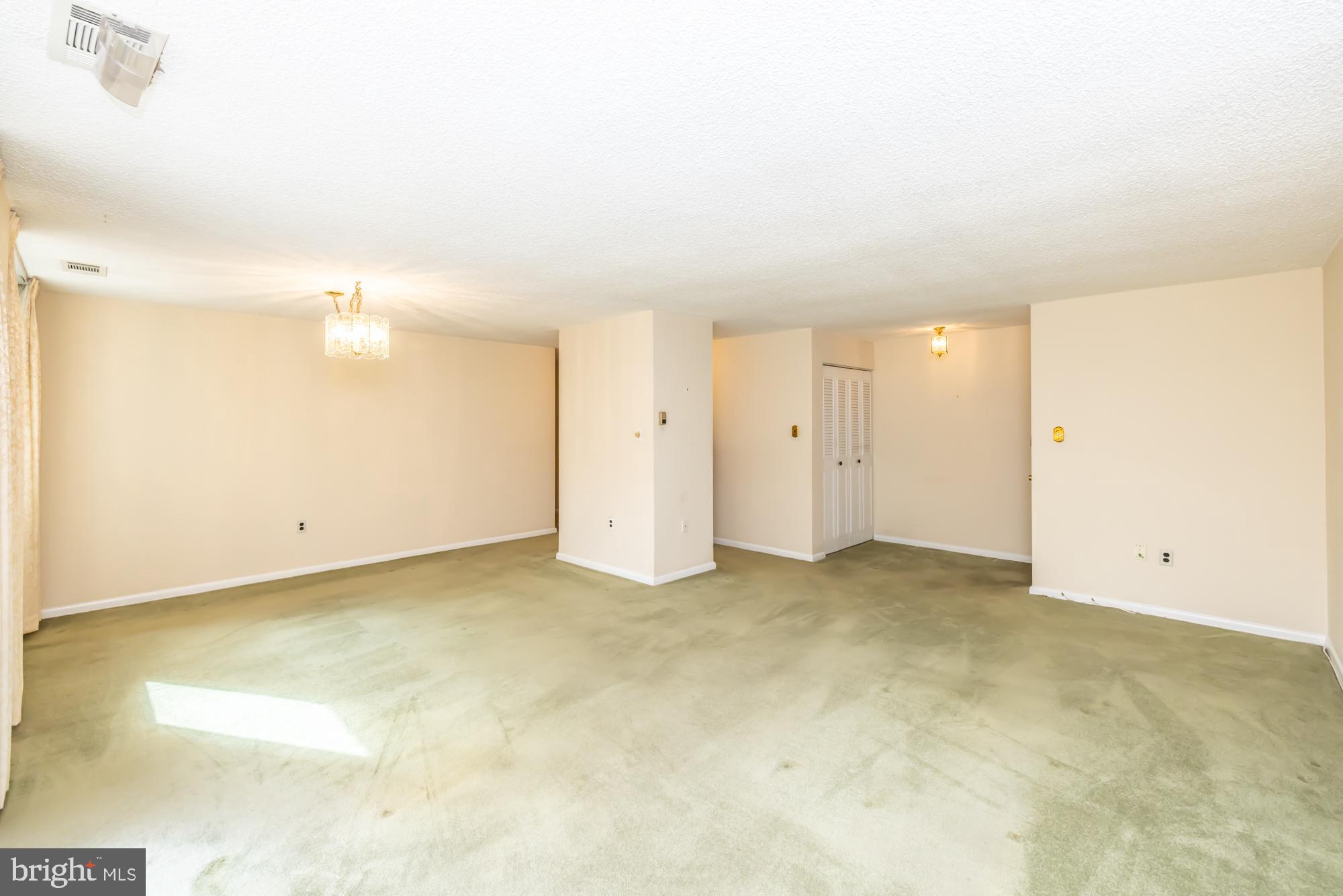 HOLLY HOUSE - Residential
