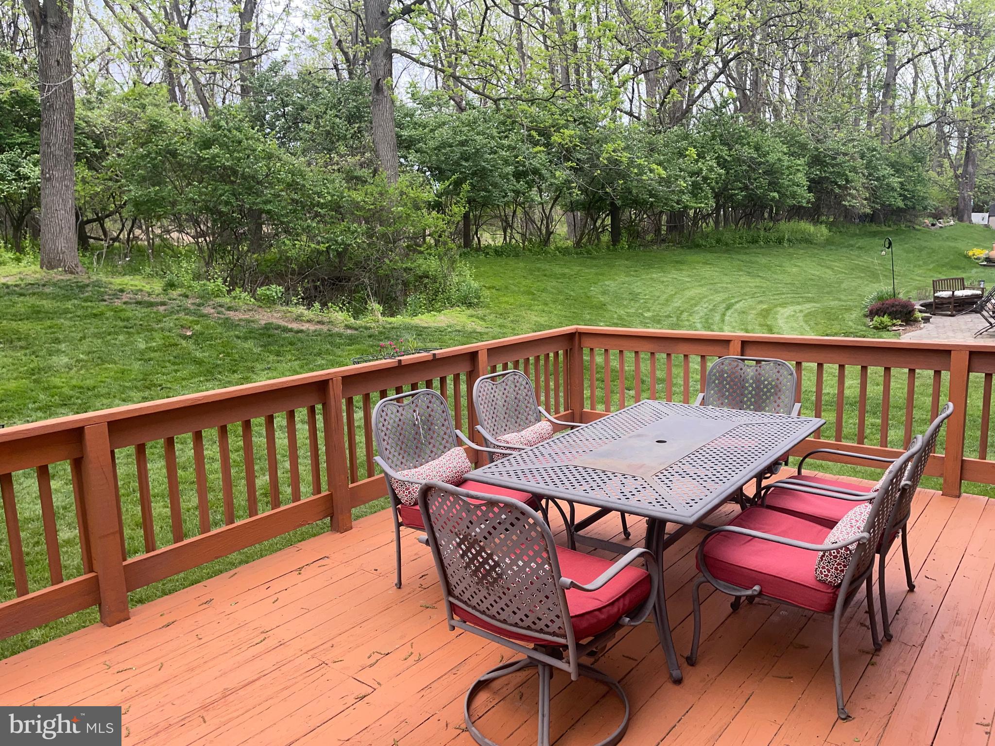 WOODBRIDGE FALLS - Residential