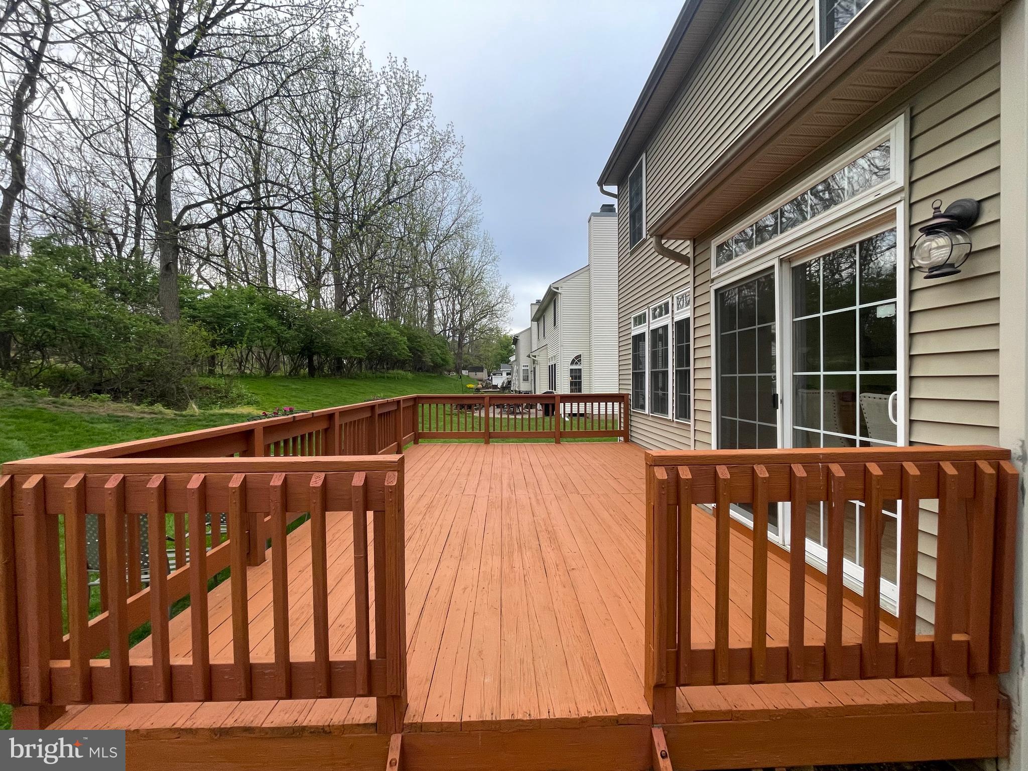 WOODBRIDGE FALLS - Residential
