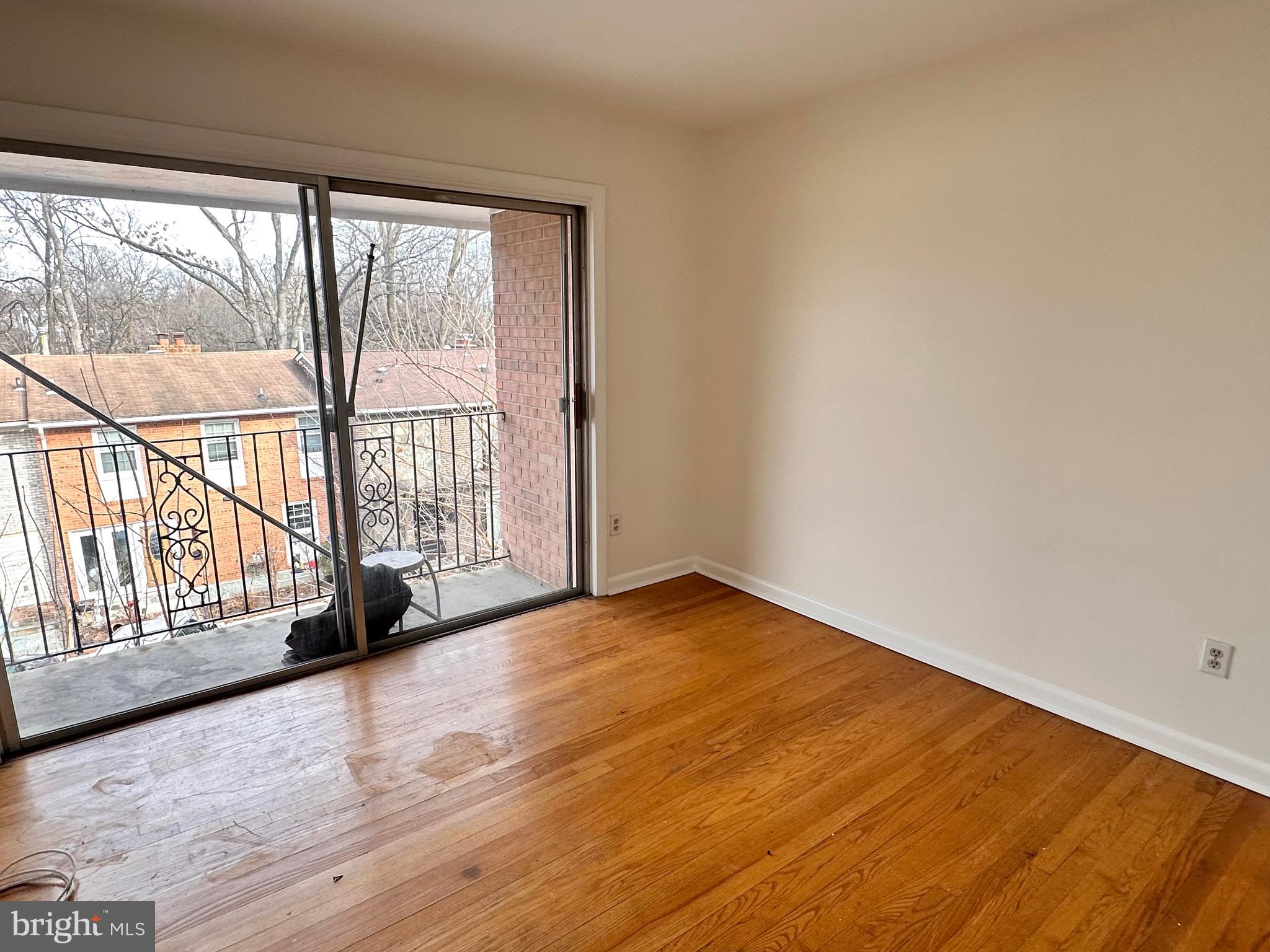 EAST BARCROFT - Residential