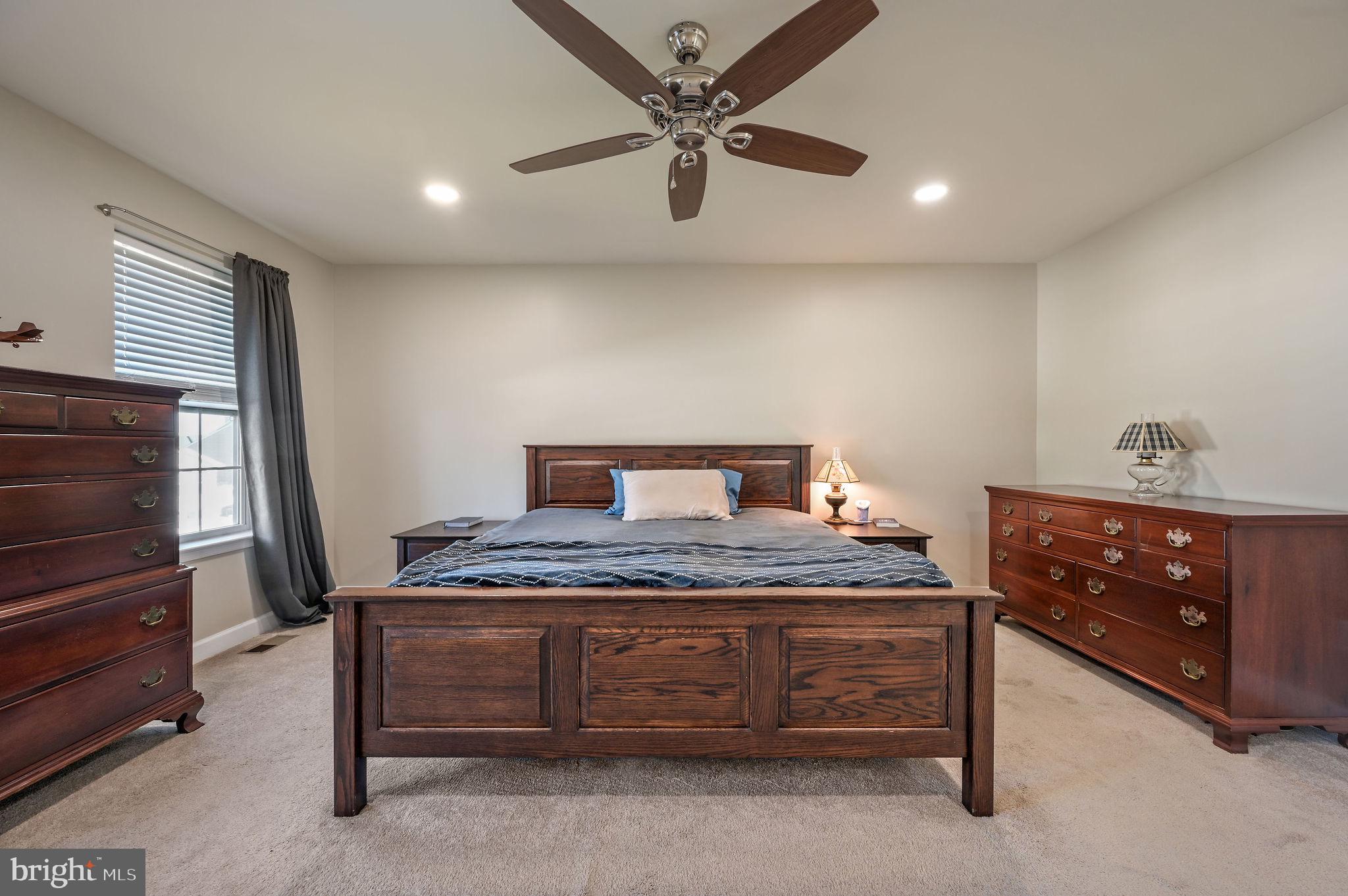 OLDE FIELD VILLAGE - Residential