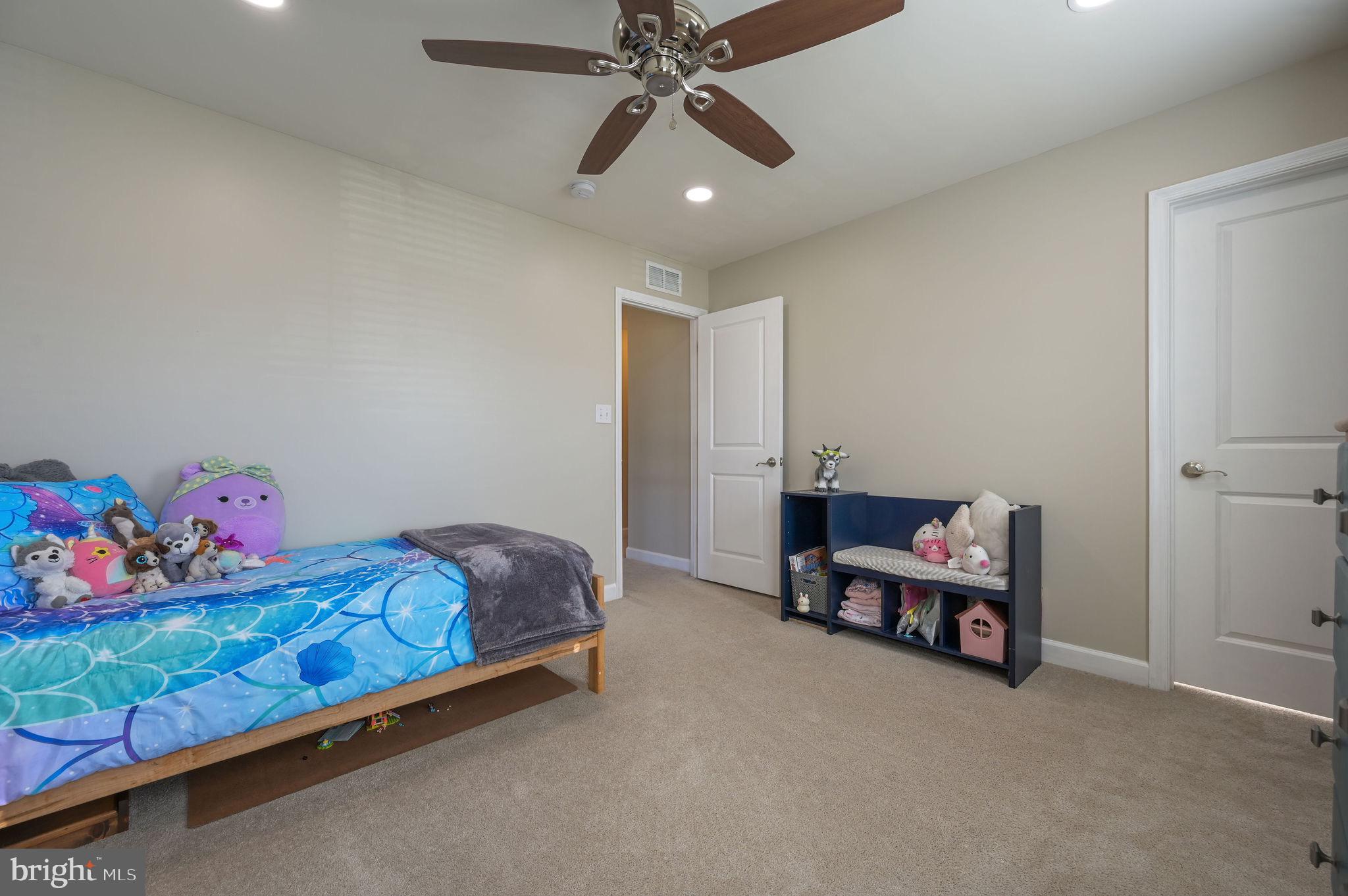 OLDE FIELD VILLAGE - Residential