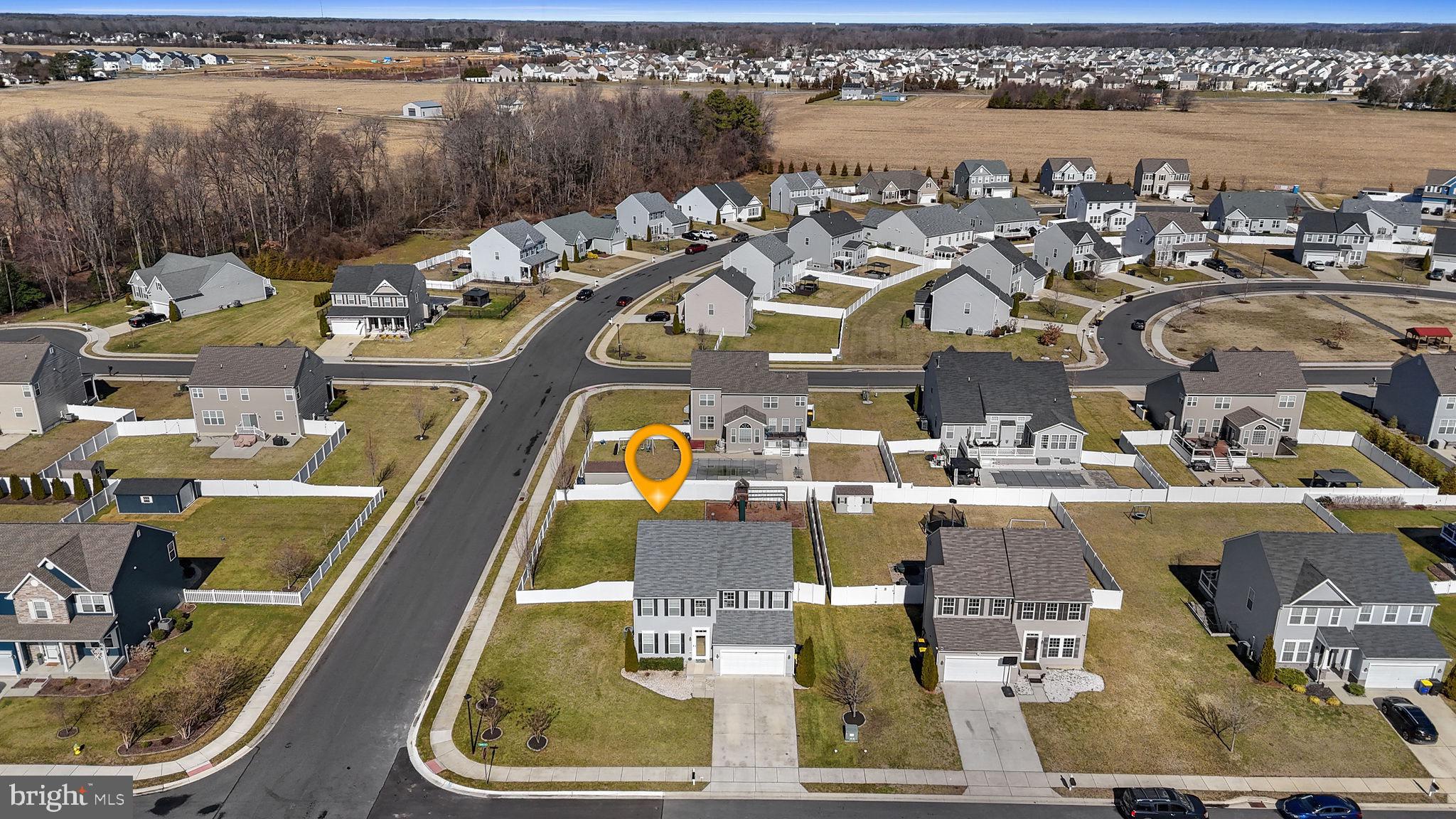 OLDE FIELD VILLAGE - Residential