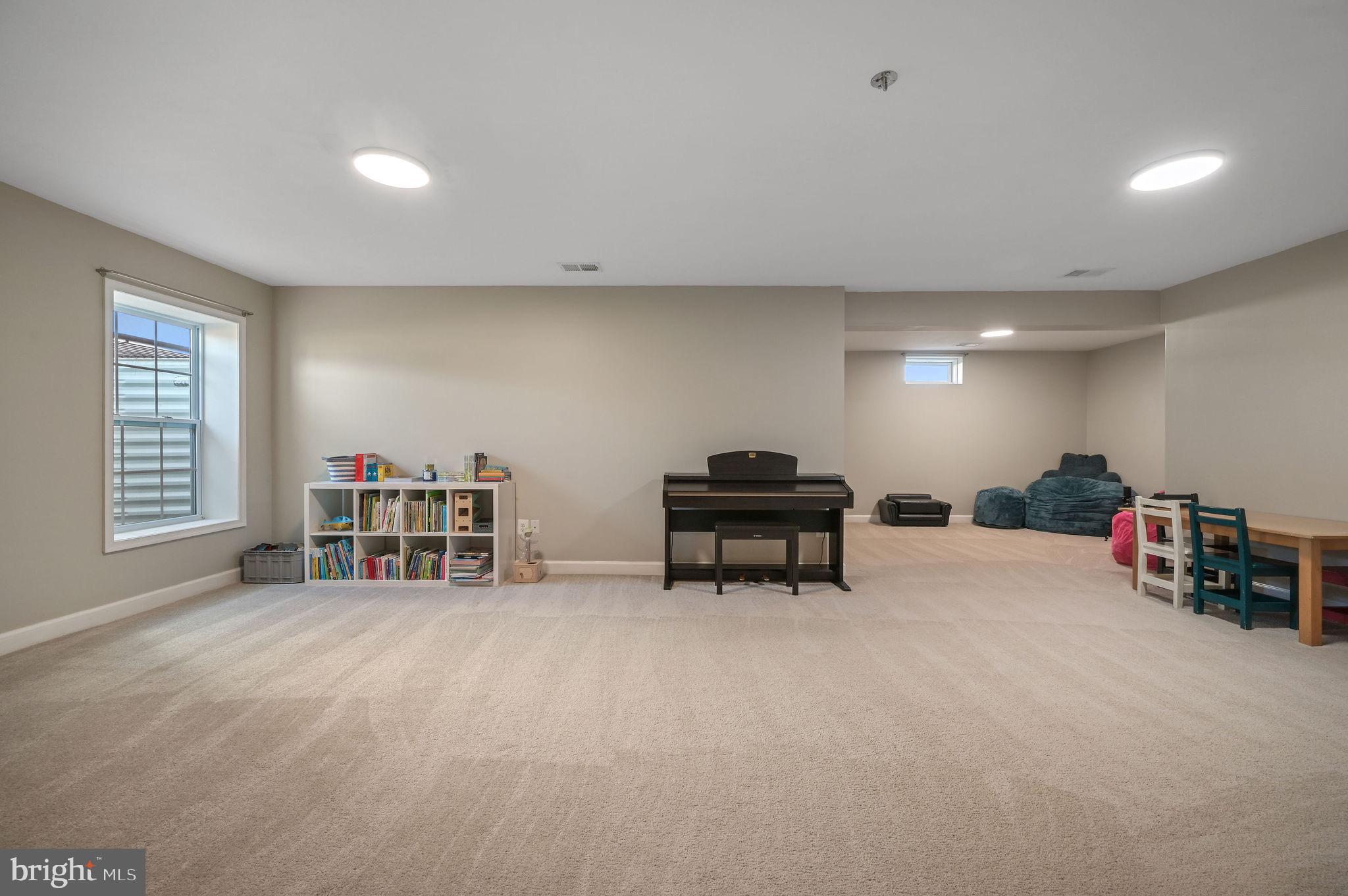 OLDE FIELD VILLAGE - Residential