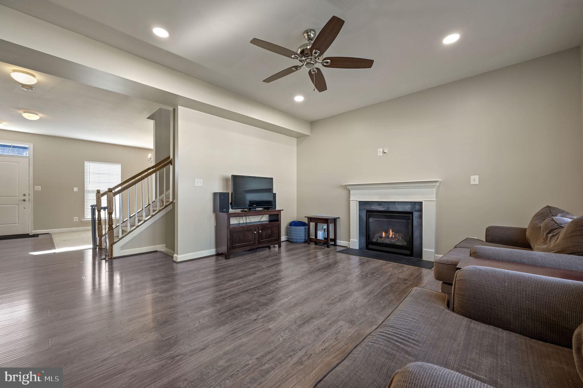 OLDE FIELD VILLAGE - Residential