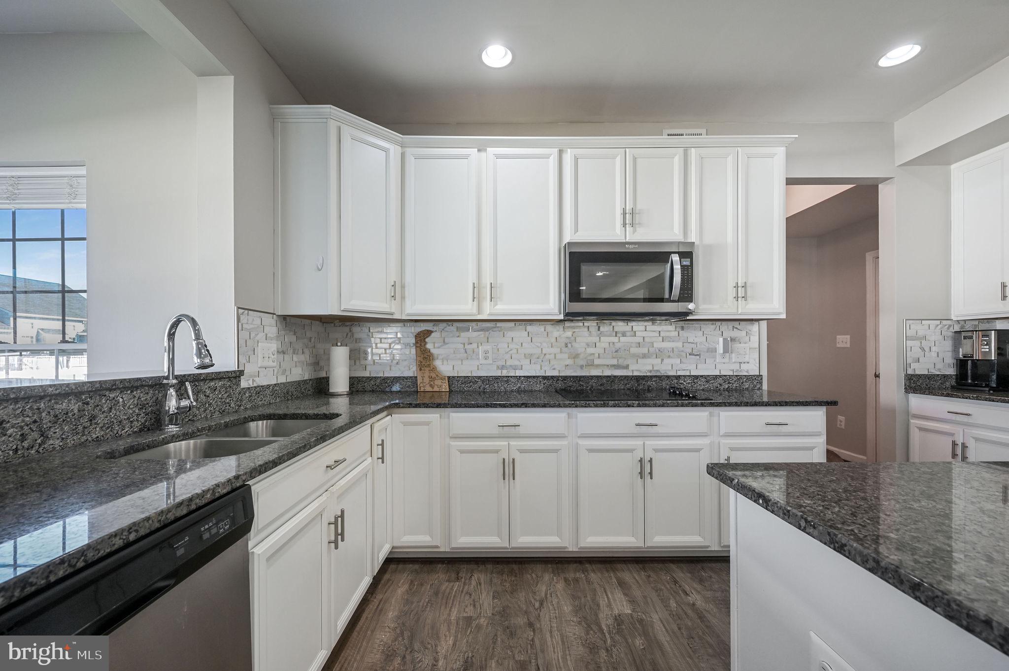 OLDE FIELD VILLAGE - Residential