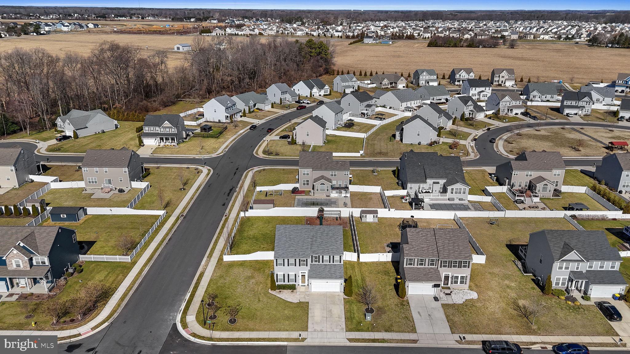 OLDE FIELD VILLAGE - Residential