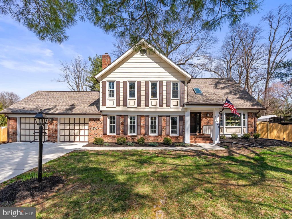 Photo of 13744 Lockdale Road, SILVER SPRING, MD 20906 (MLS # MDMC2220034)