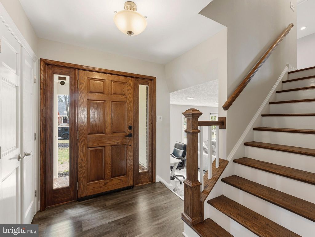 Photo of 13744 Lockdale Road, SILVER SPRING, MD 20906 (MLS # MDMC2220034)