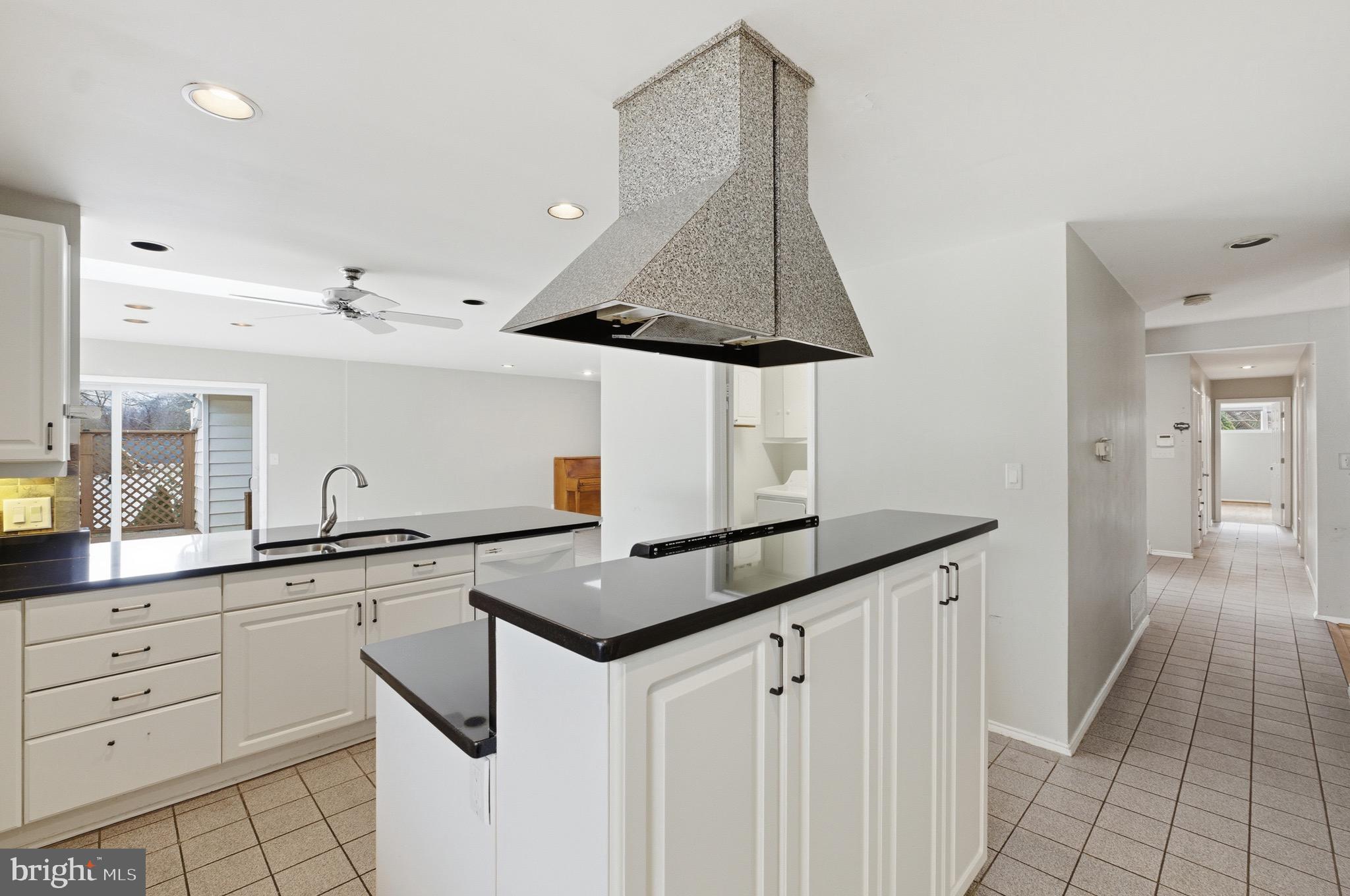 PIKESVILLE - Residential