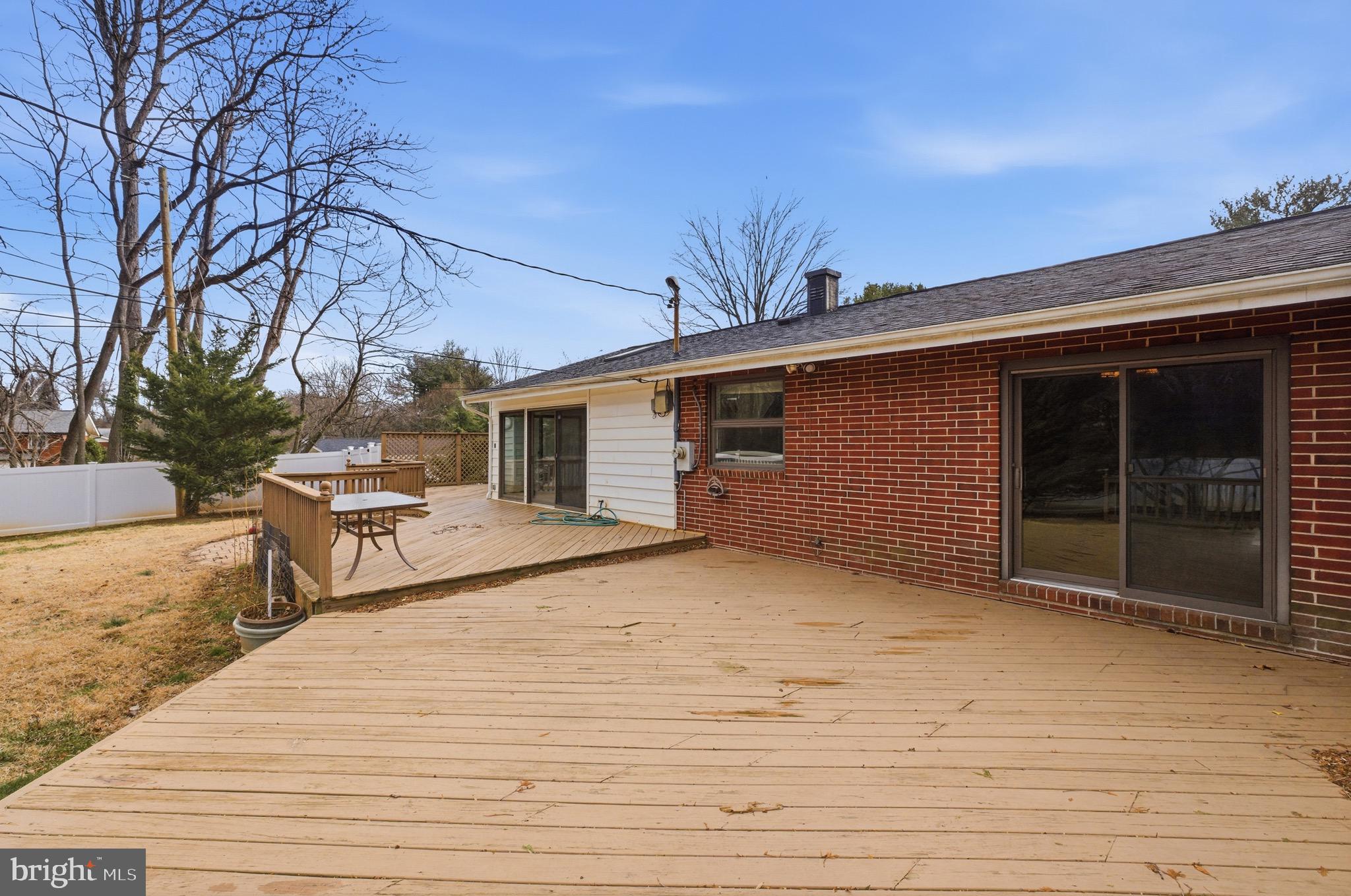 PIKESVILLE - Residential