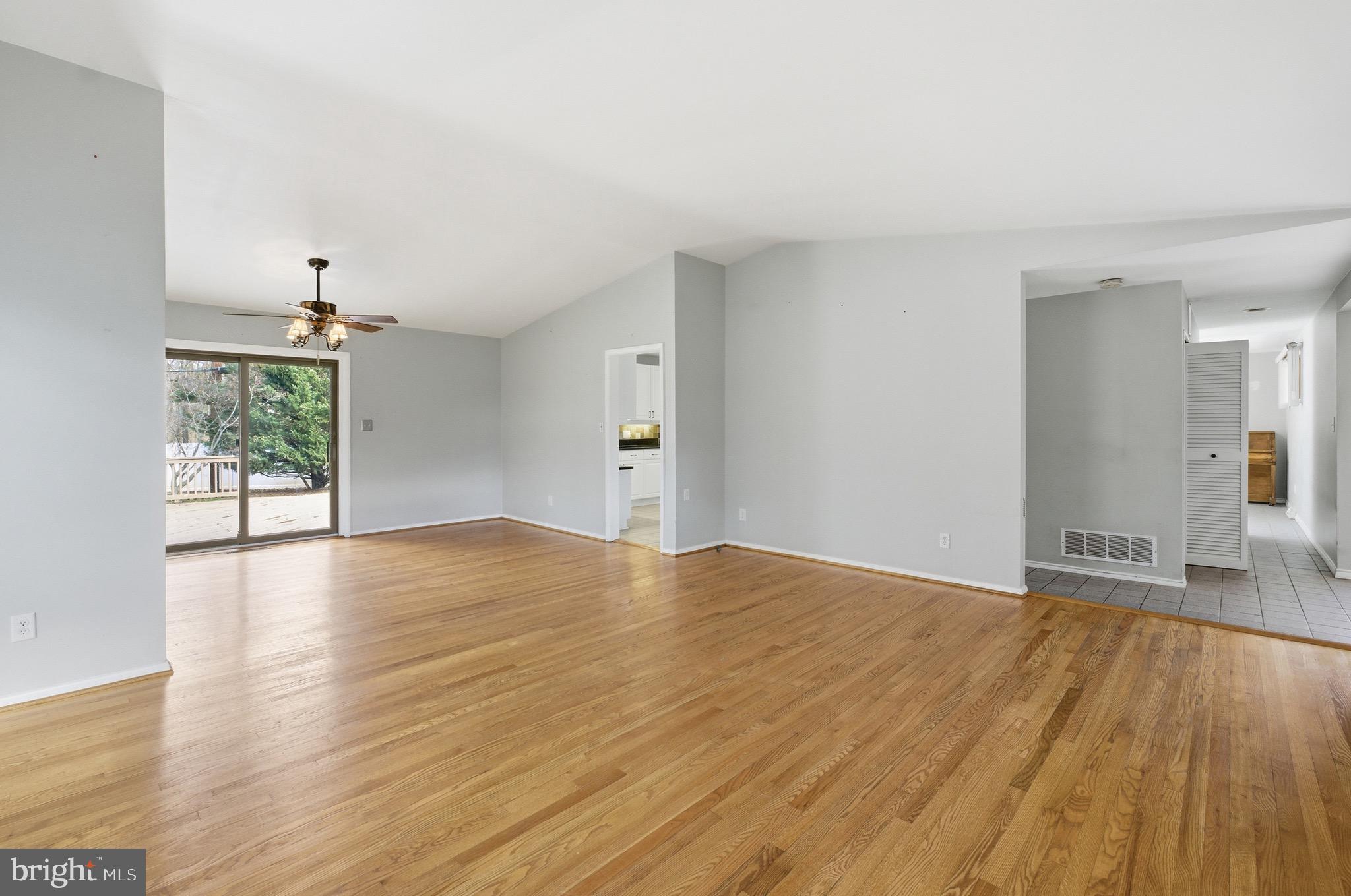 PIKESVILLE - Residential