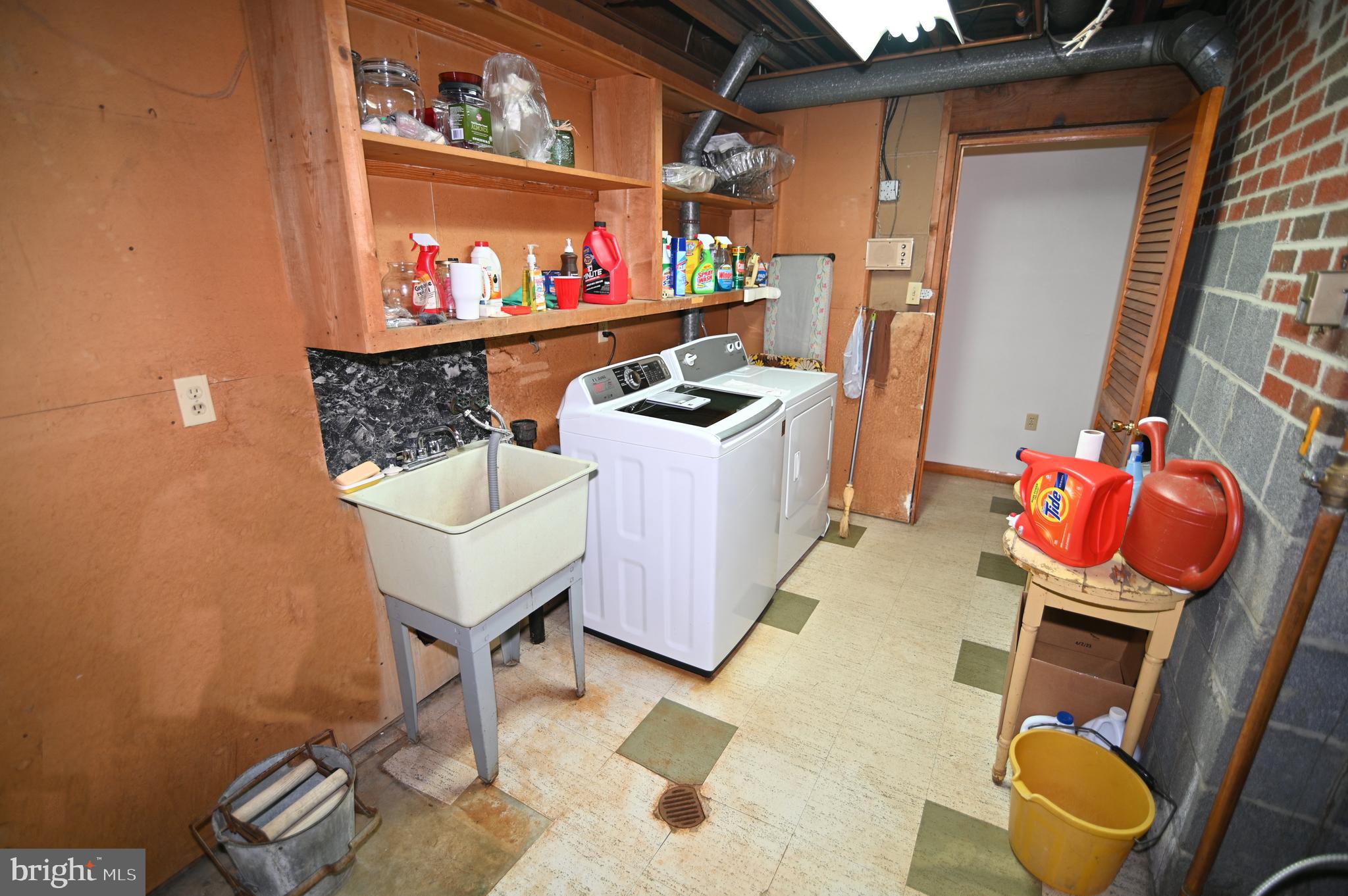 BRYANS ROAD - Residential